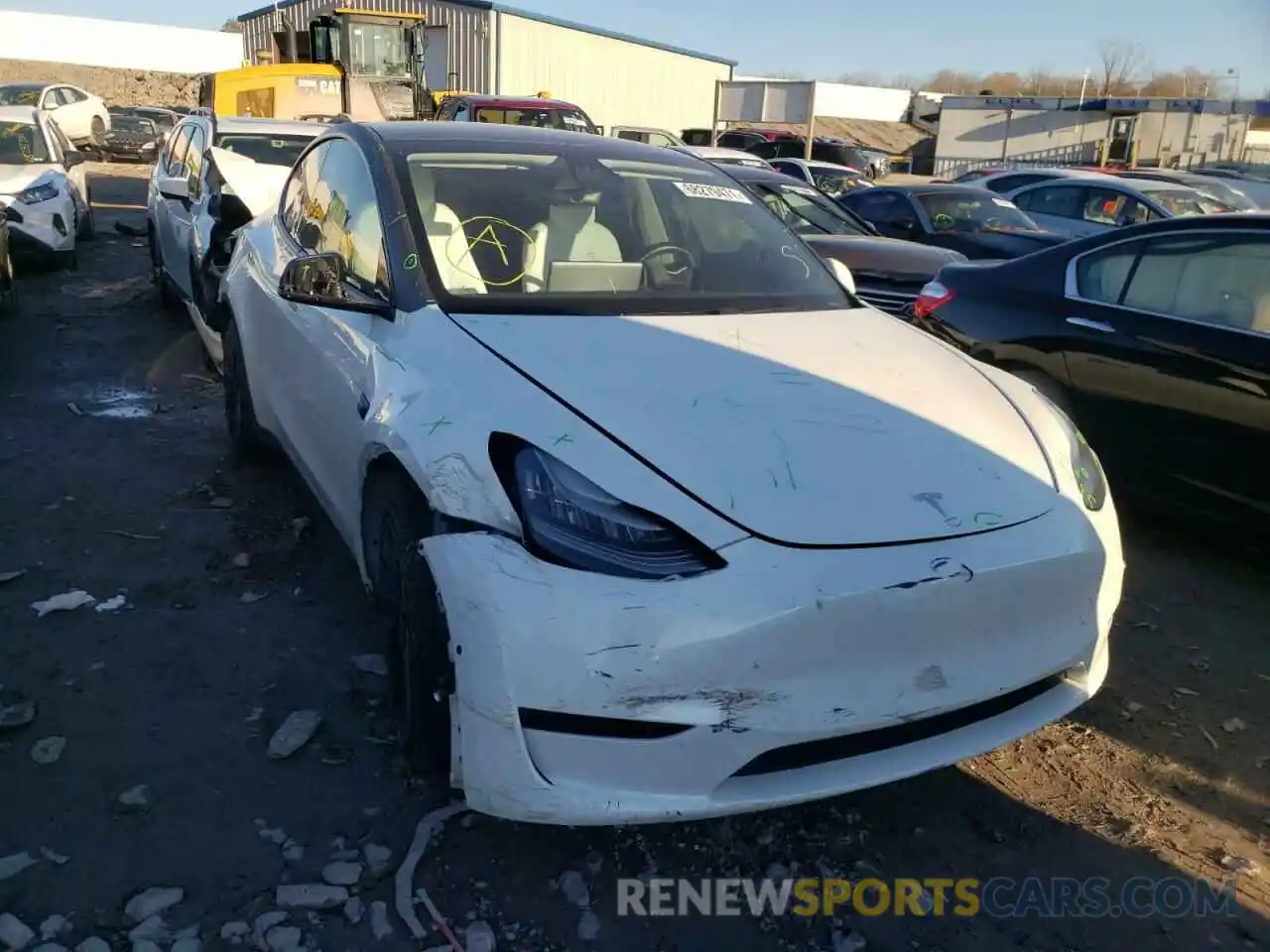 1 Фотография поврежденного автомобиля 5YJYGDEE1LF032701 TESLA MODEL Y 2020