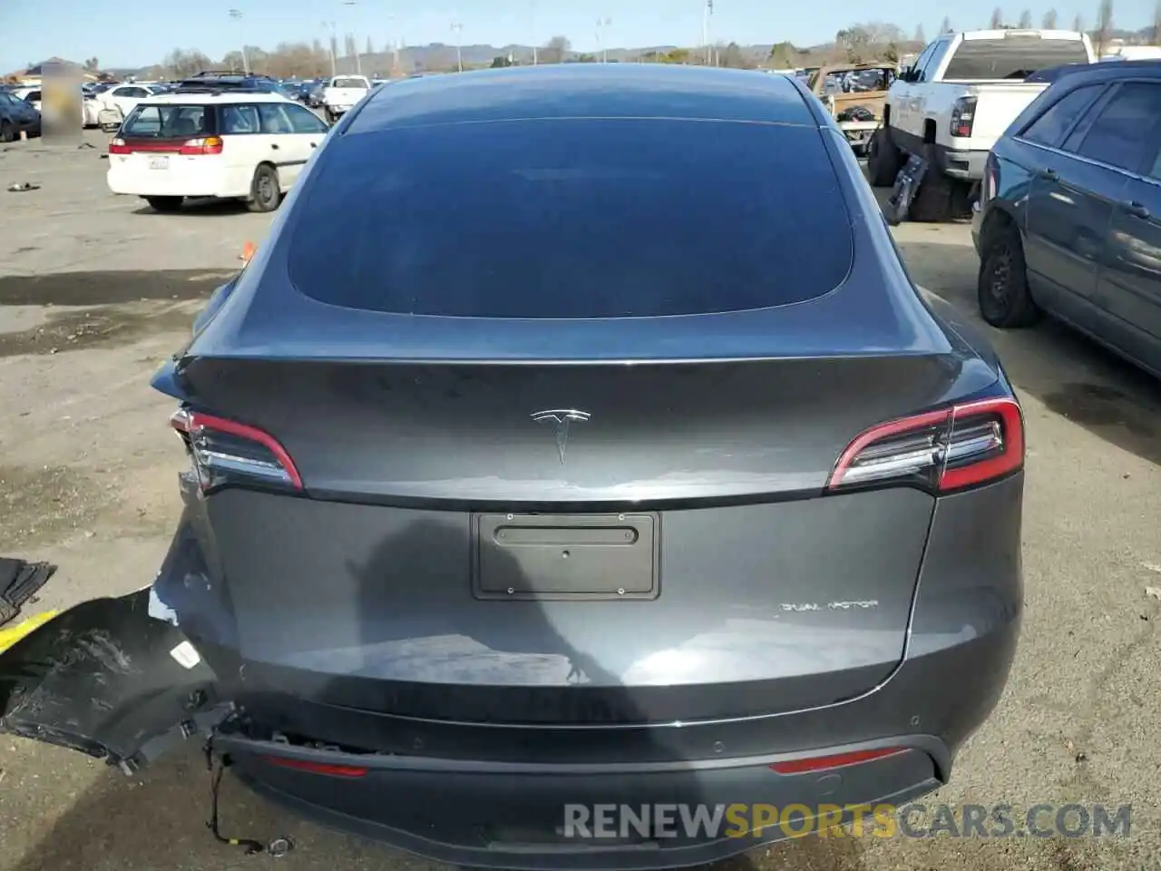 6 Photograph of a damaged car 5YJYGDEE1LF033217 TESLA MODEL Y 2020