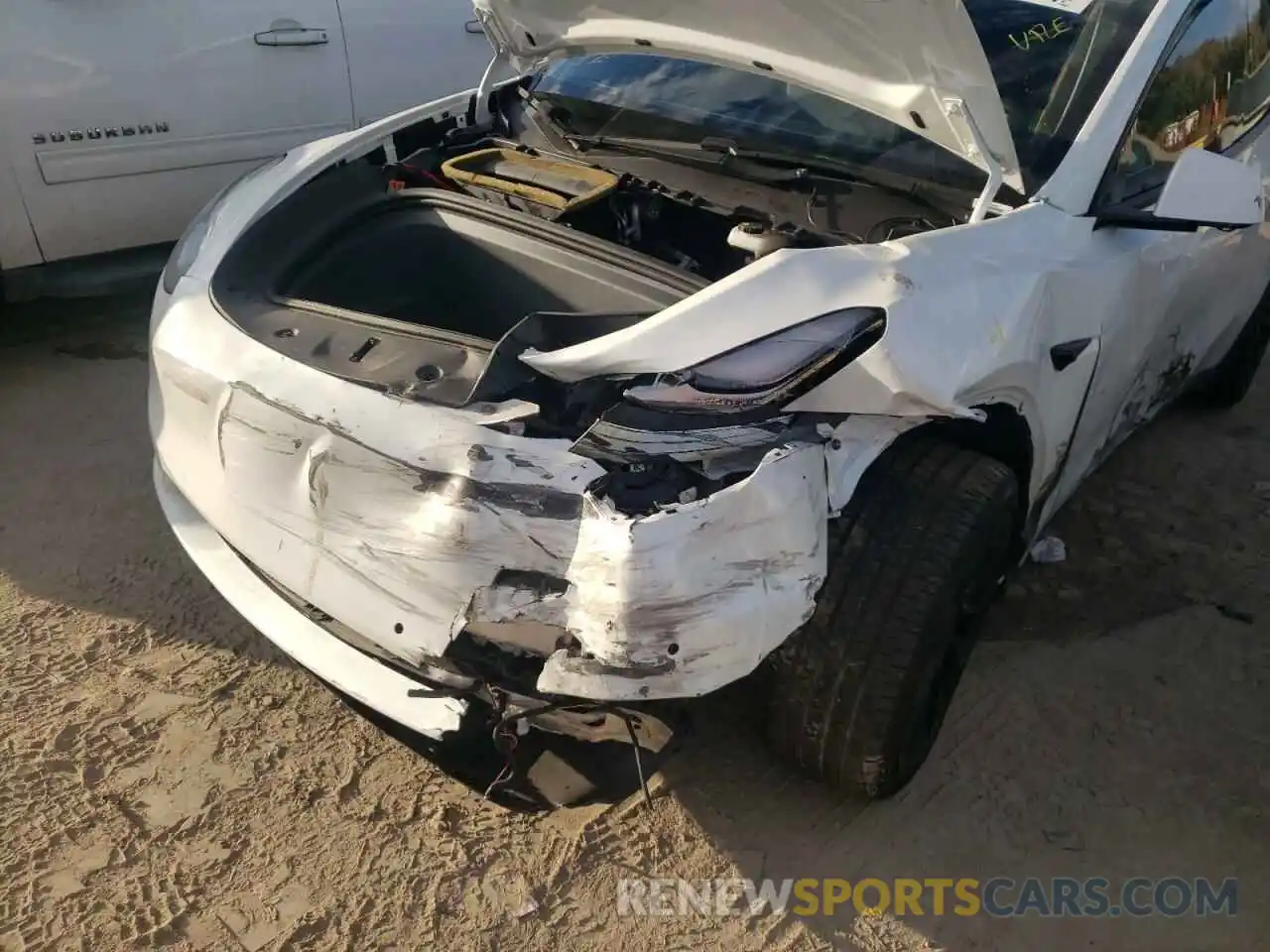 9 Photograph of a damaged car 5YJYGDEE1LF033279 TESLA MODEL Y 2020