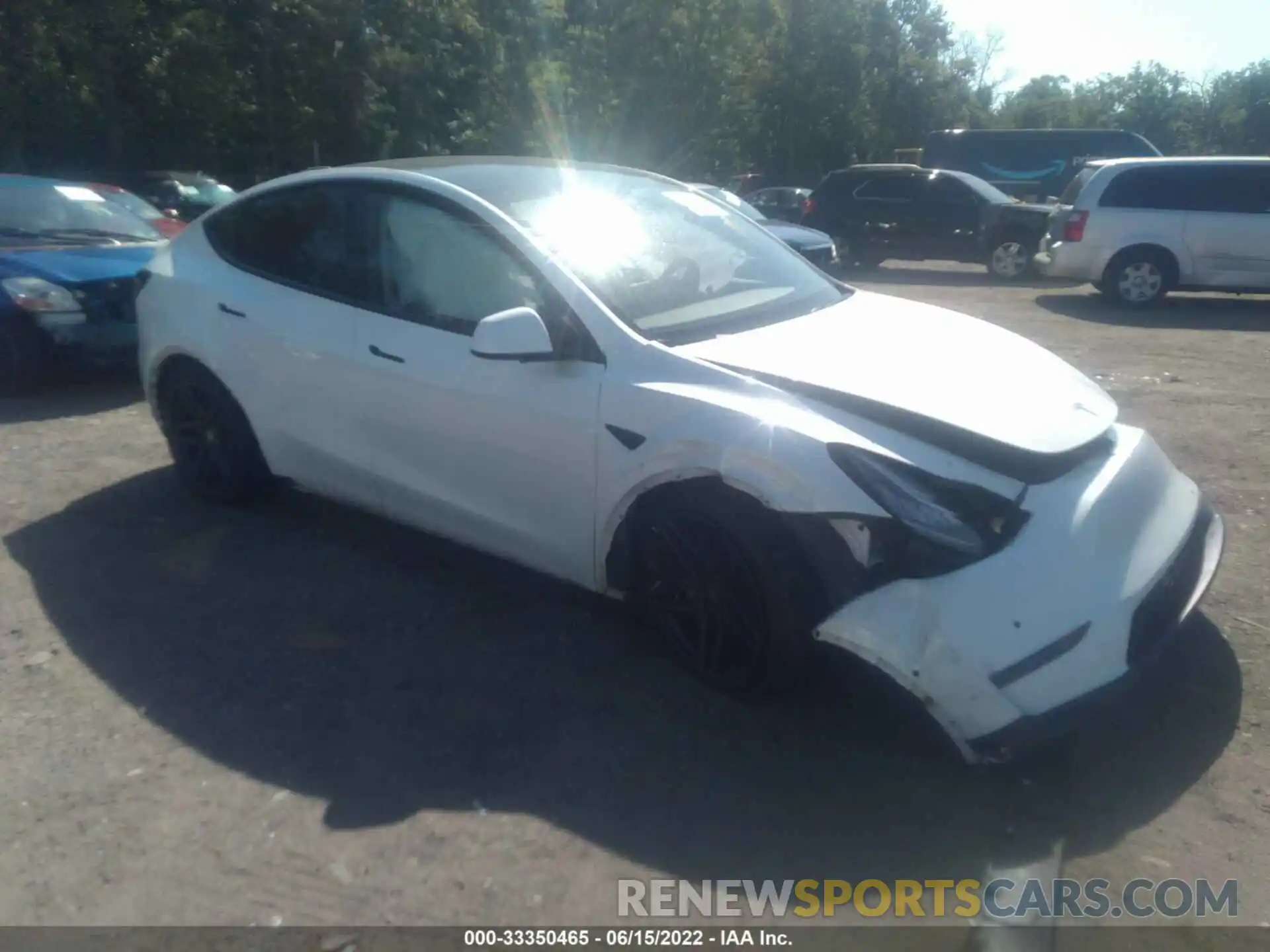 1 Photograph of a damaged car 5YJYGDEE1LF034061 TESLA MODEL Y 2020