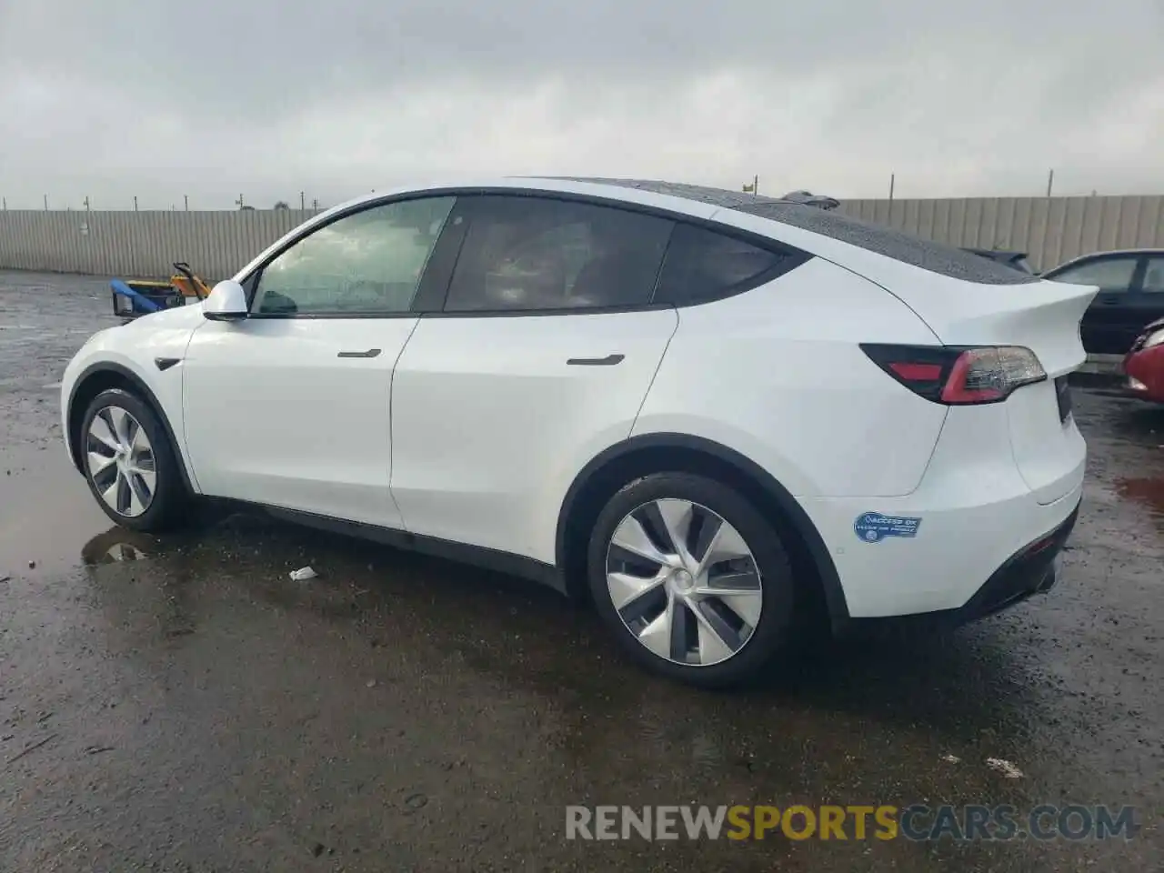 2 Photograph of a damaged car 5YJYGDEE1LF035288 TESLA MODEL Y 2020