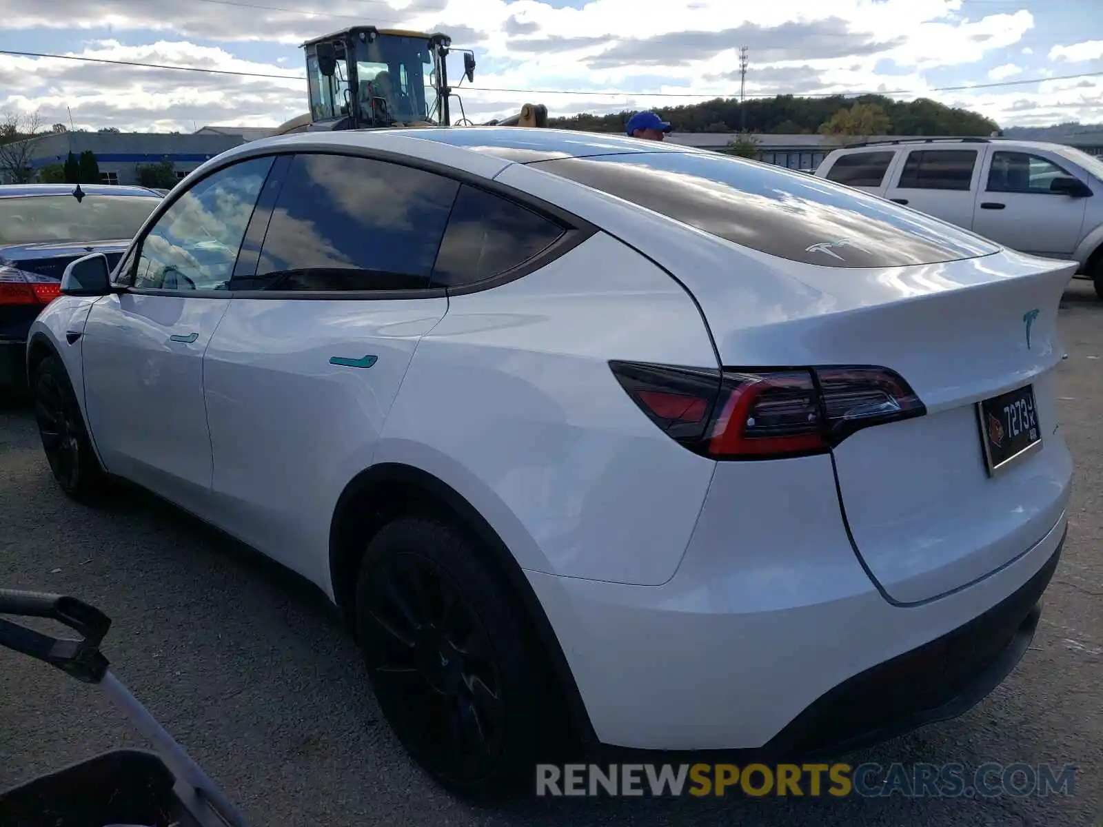 3 Photograph of a damaged car 5YJYGDEE1LF042709 TESLA MODEL Y 2020