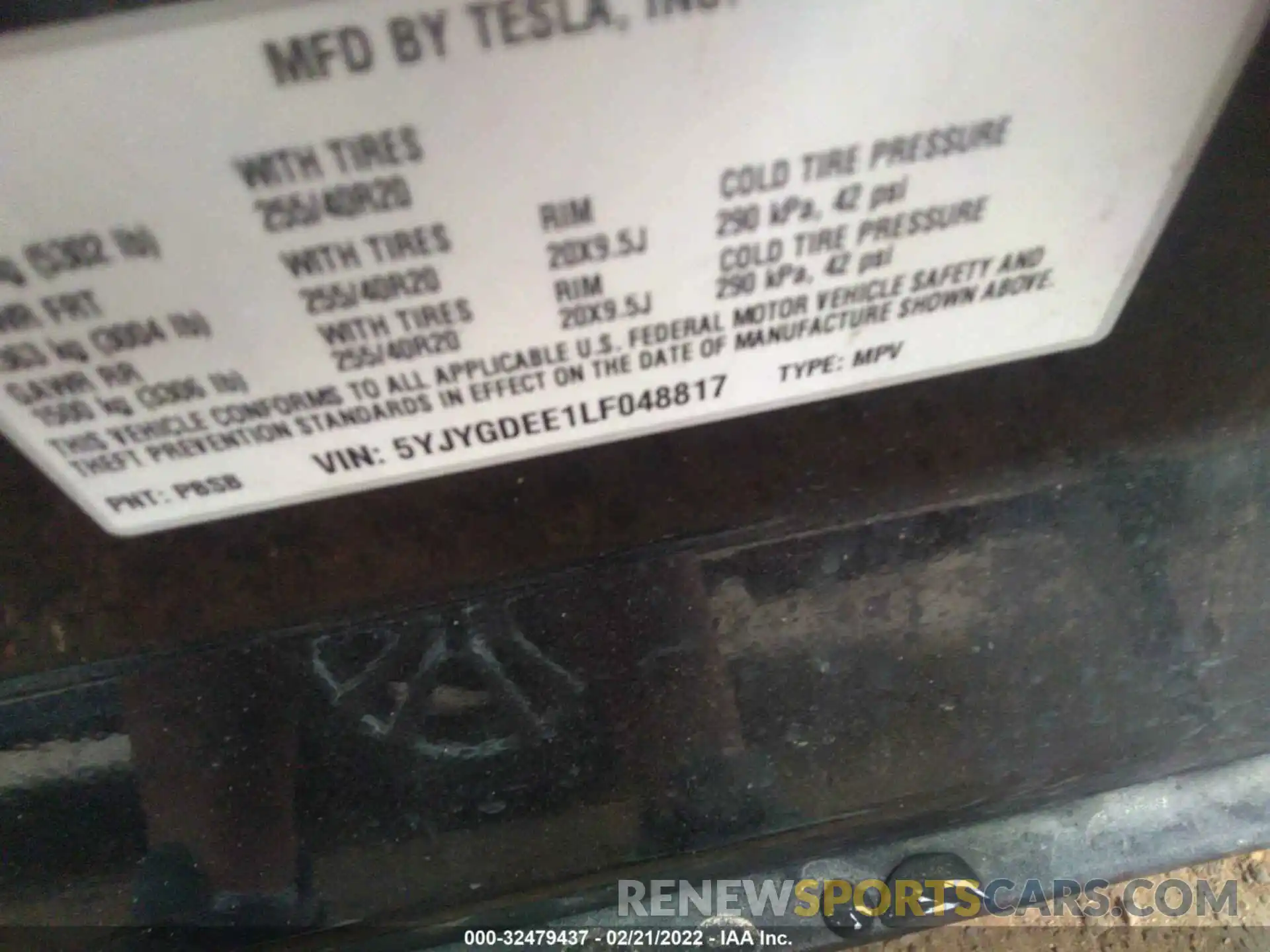 9 Photograph of a damaged car 5YJYGDEE1LF048817 TESLA MODEL Y 2020