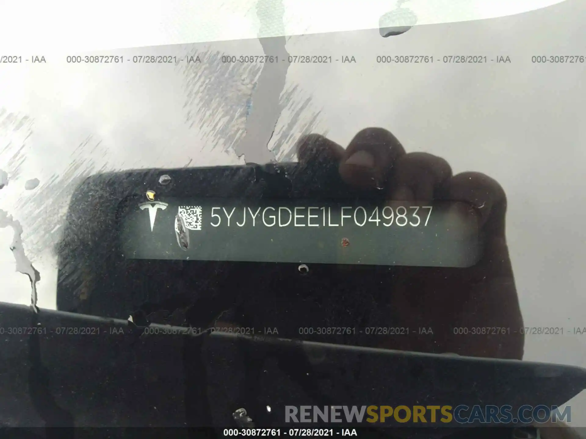 9 Photograph of a damaged car 5YJYGDEE1LF049837 TESLA MODEL Y 2020