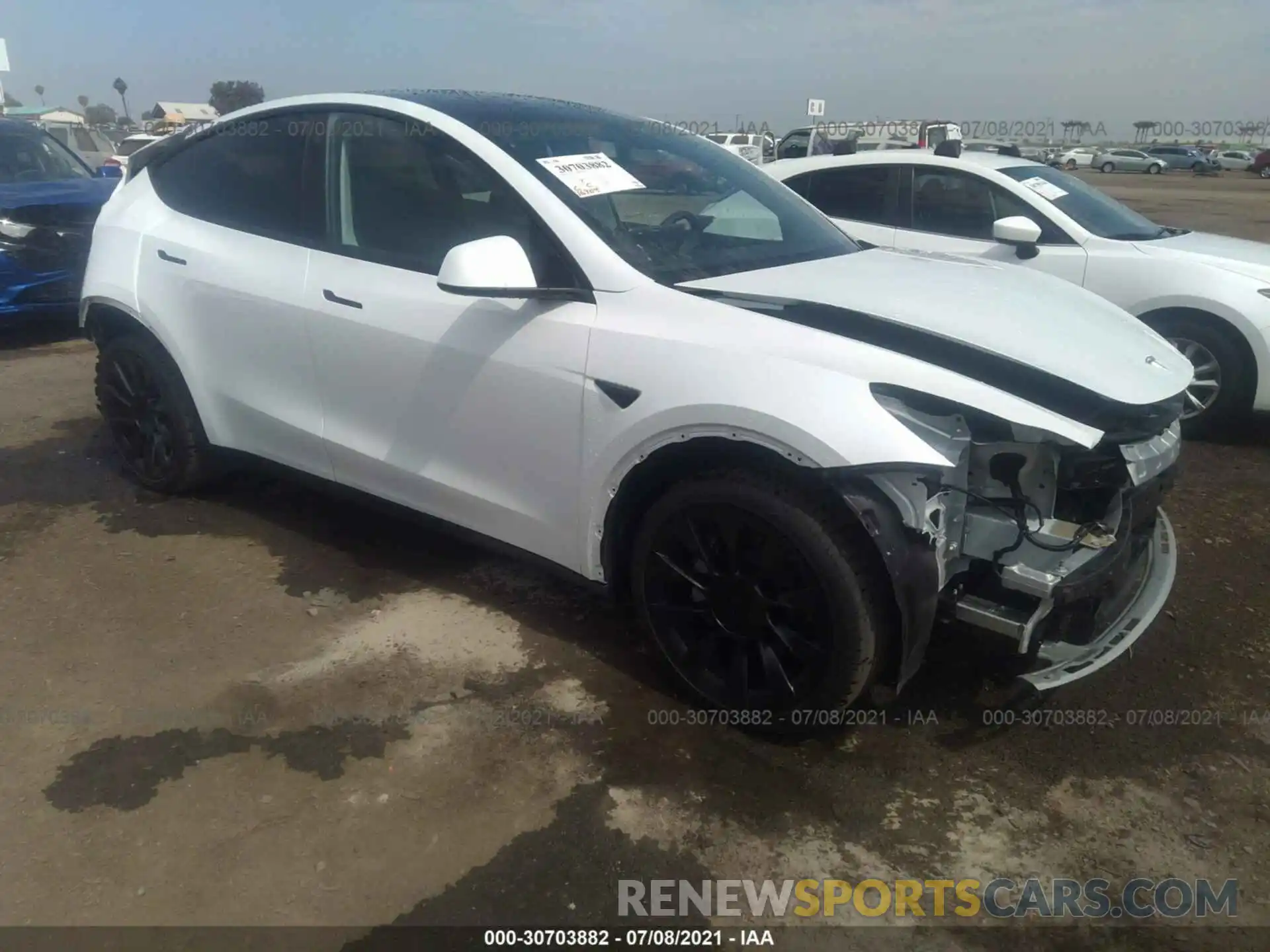 1 Photograph of a damaged car 5YJYGDEE1LF058361 TESLA MODEL Y 2020