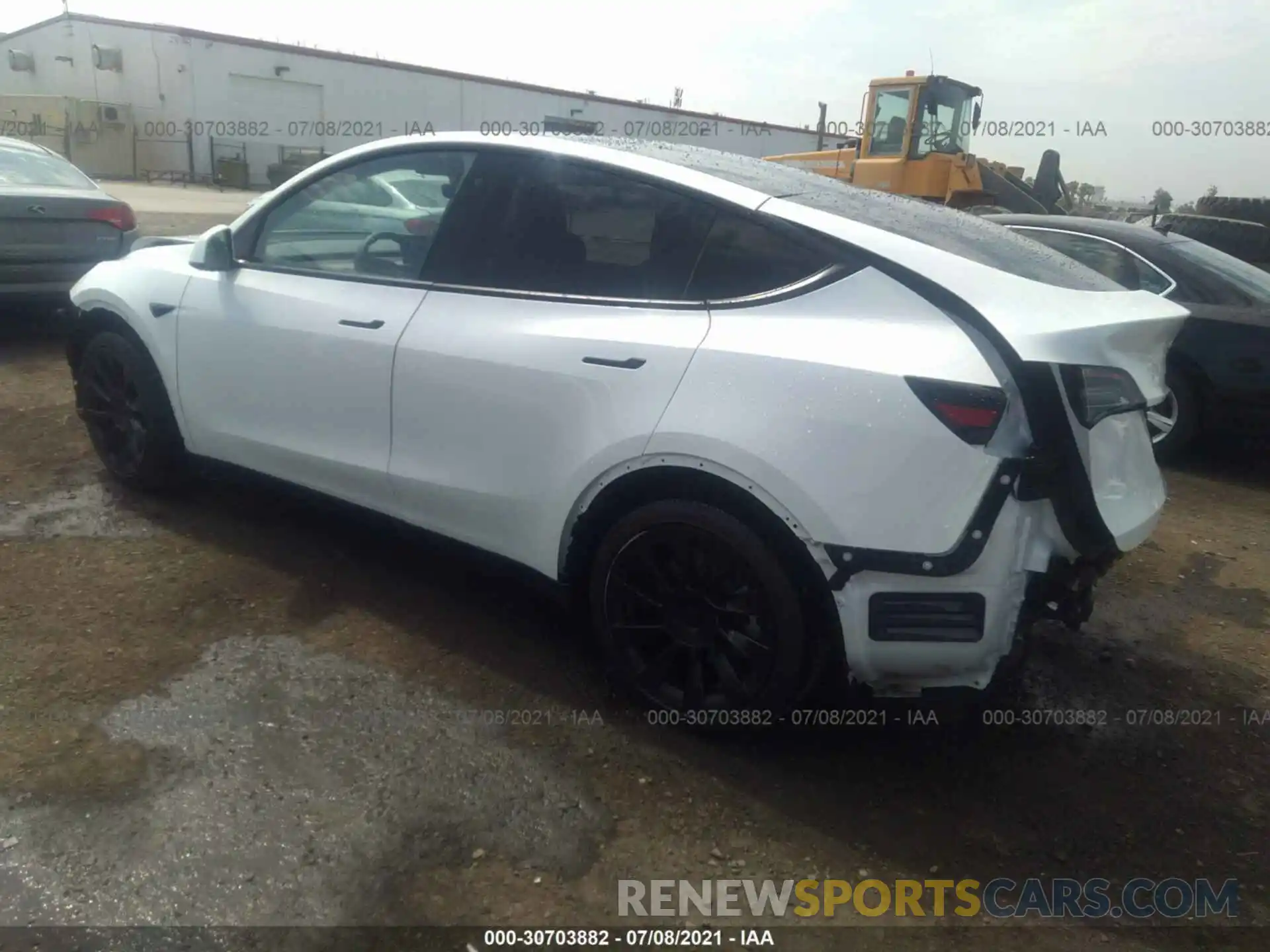 3 Фотография поврежденного автомобиля 5YJYGDEE1LF058361 TESLA MODEL Y 2020