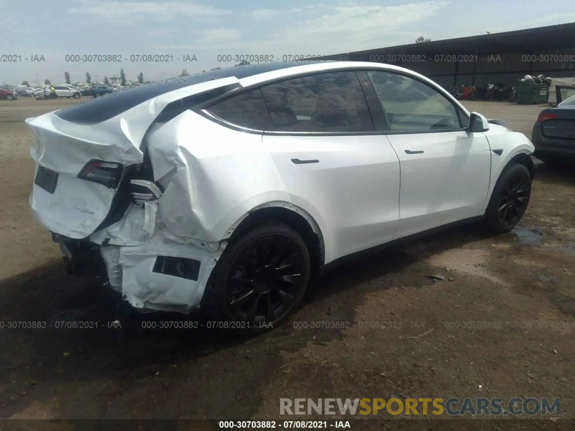 4 Фотография поврежденного автомобиля 5YJYGDEE1LF058361 TESLA MODEL Y 2020