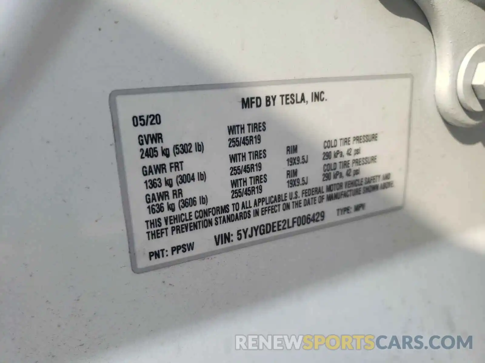 10 Photograph of a damaged car 5YJYGDEE2LF006429 TESLA MODEL Y 2020