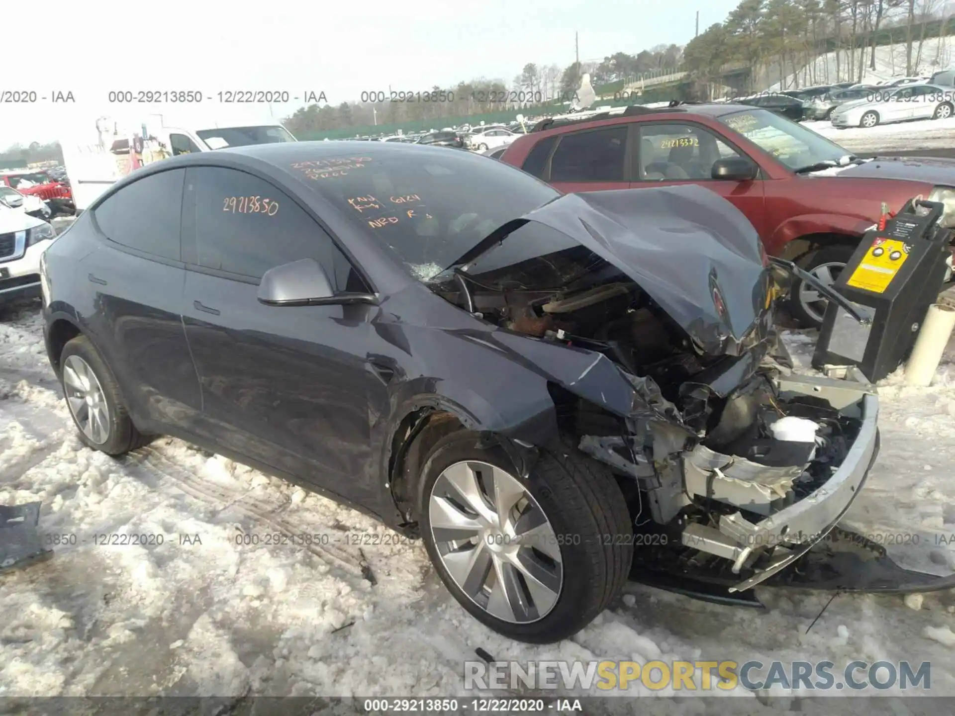 1 Photograph of a damaged car 5YJYGDEE2LF006835 TESLA MODEL Y 2020