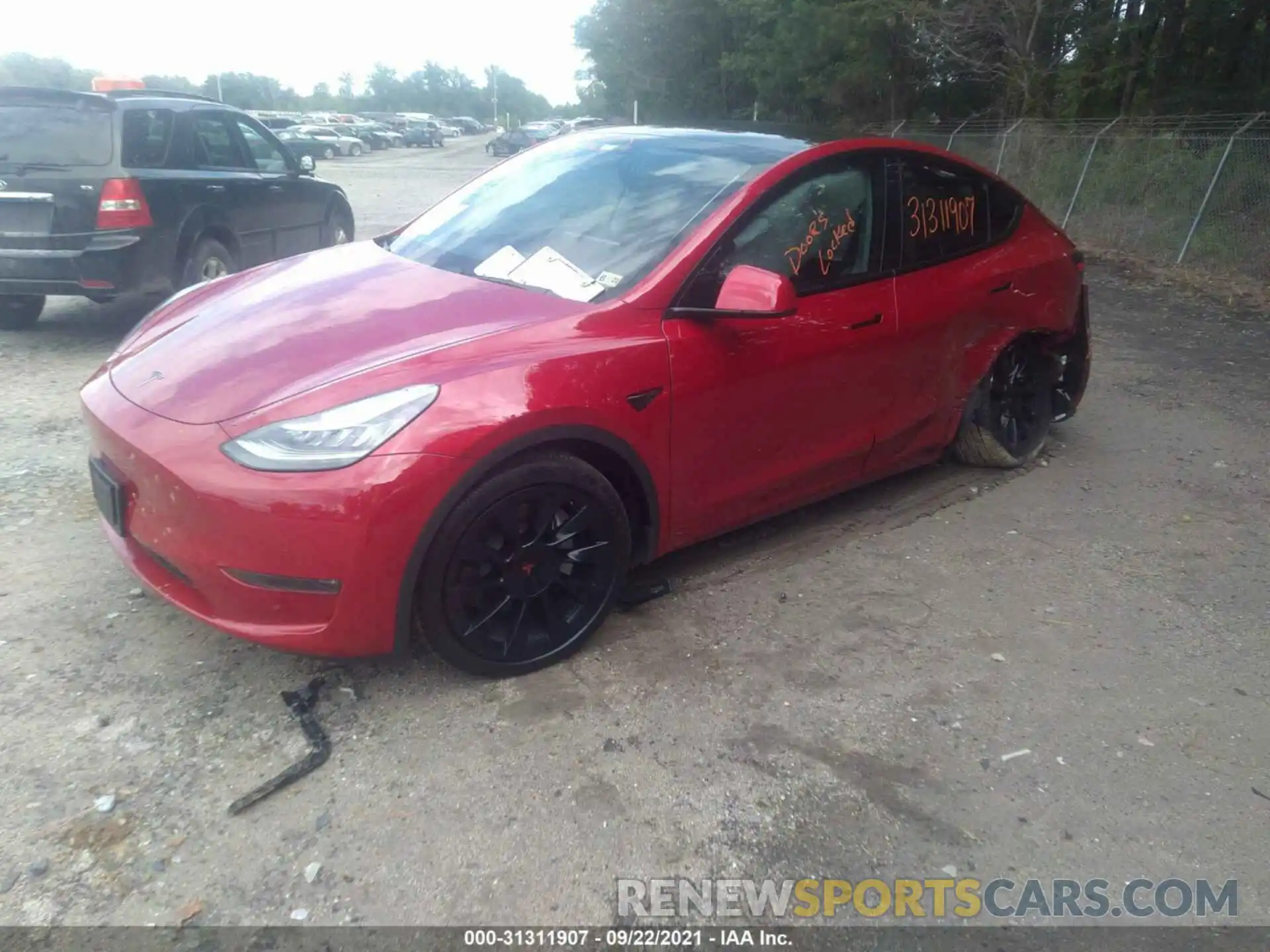 2 Фотография поврежденного автомобиля 5YJYGDEE2LF008262 TESLA MODEL Y 2020