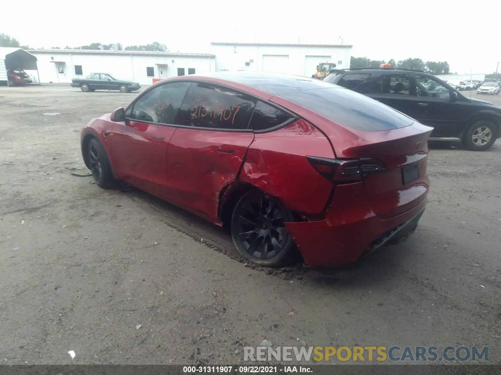 3 Photograph of a damaged car 5YJYGDEE2LF008262 TESLA MODEL Y 2020