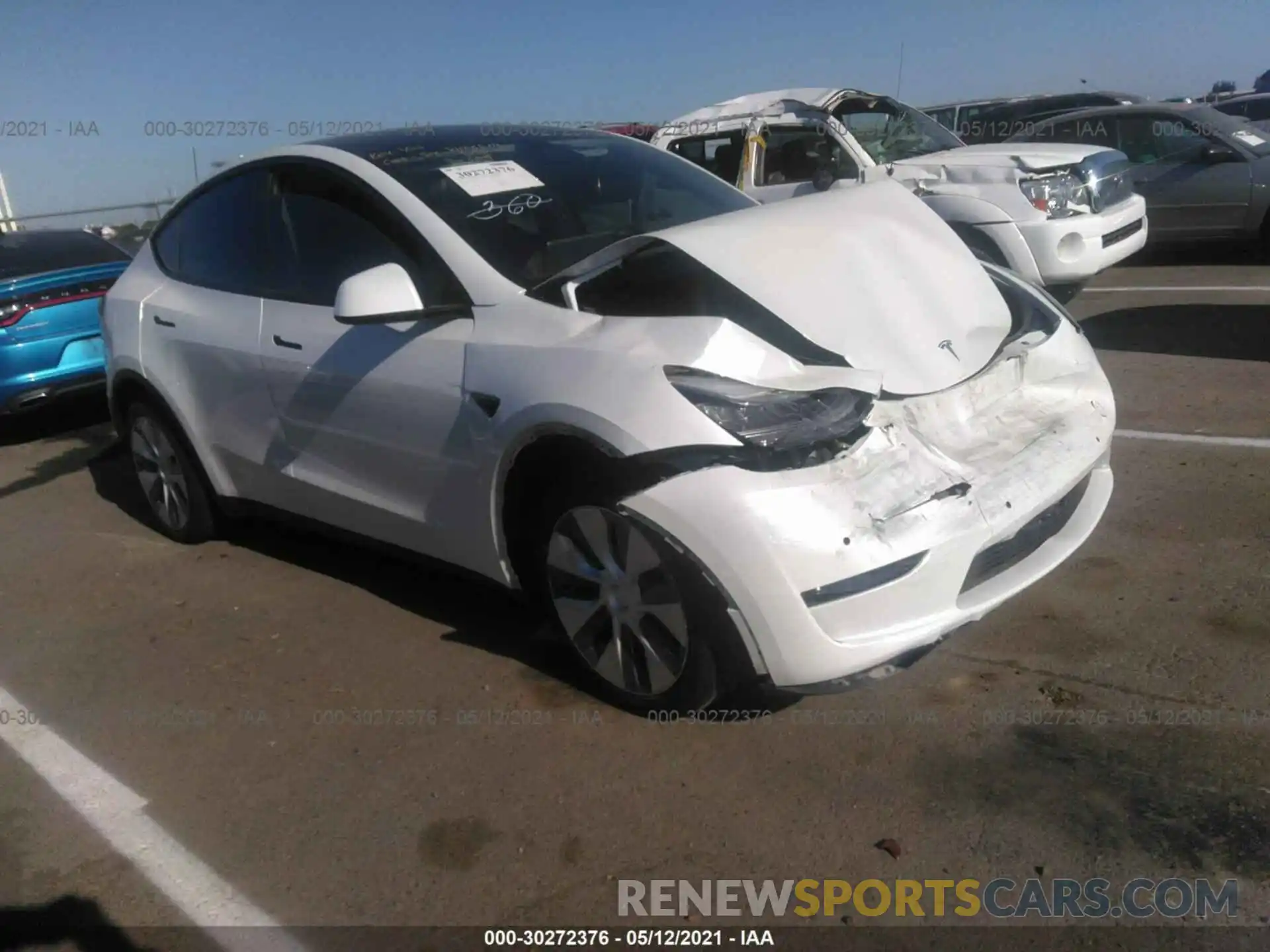 1 Photograph of a damaged car 5YJYGDEE2LF010576 TESLA MODEL Y 2020