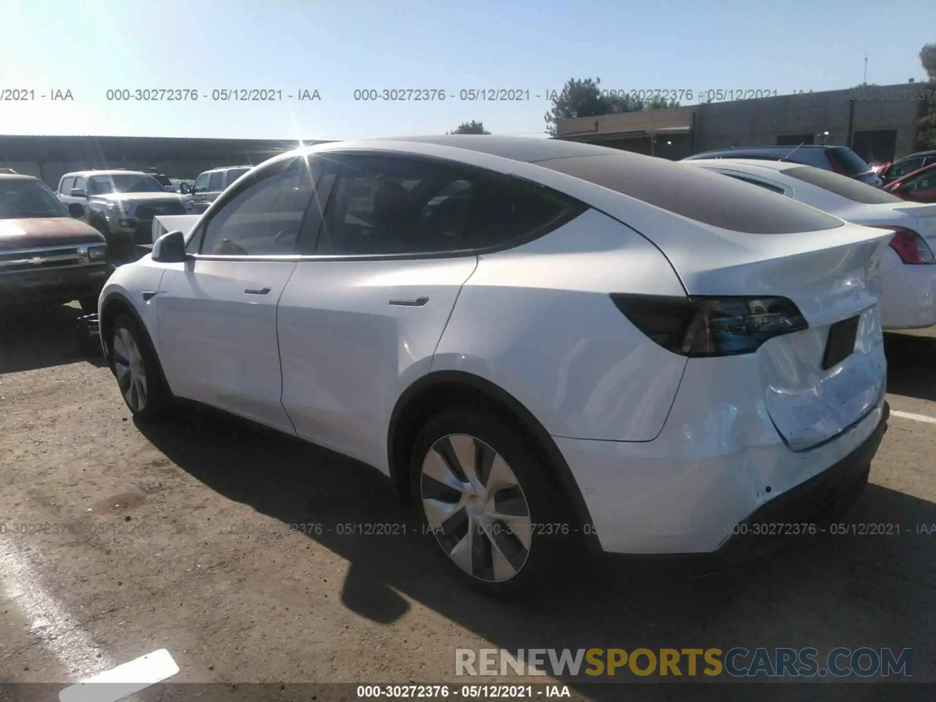 3 Photograph of a damaged car 5YJYGDEE2LF010576 TESLA MODEL Y 2020