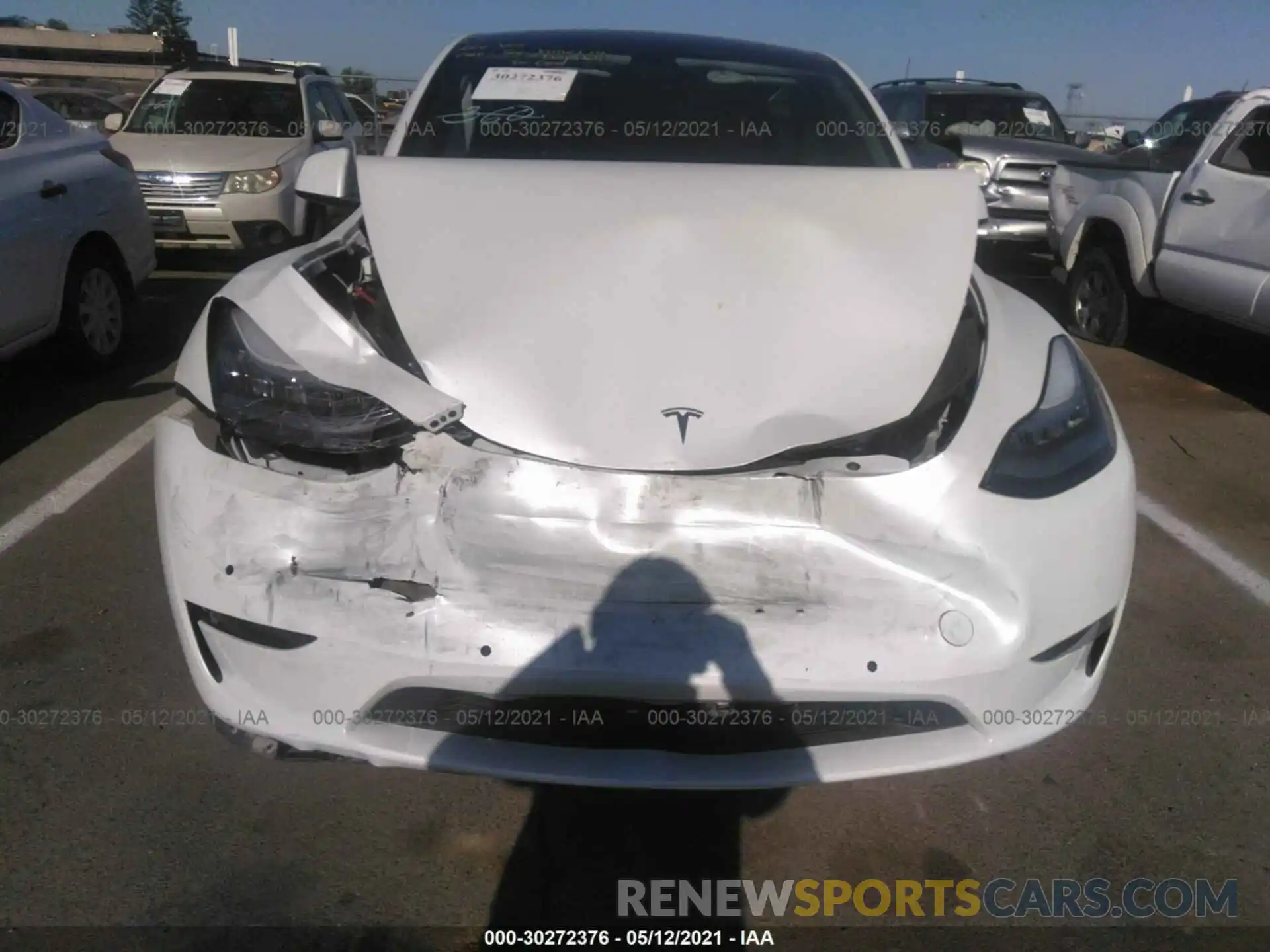 6 Photograph of a damaged car 5YJYGDEE2LF010576 TESLA MODEL Y 2020