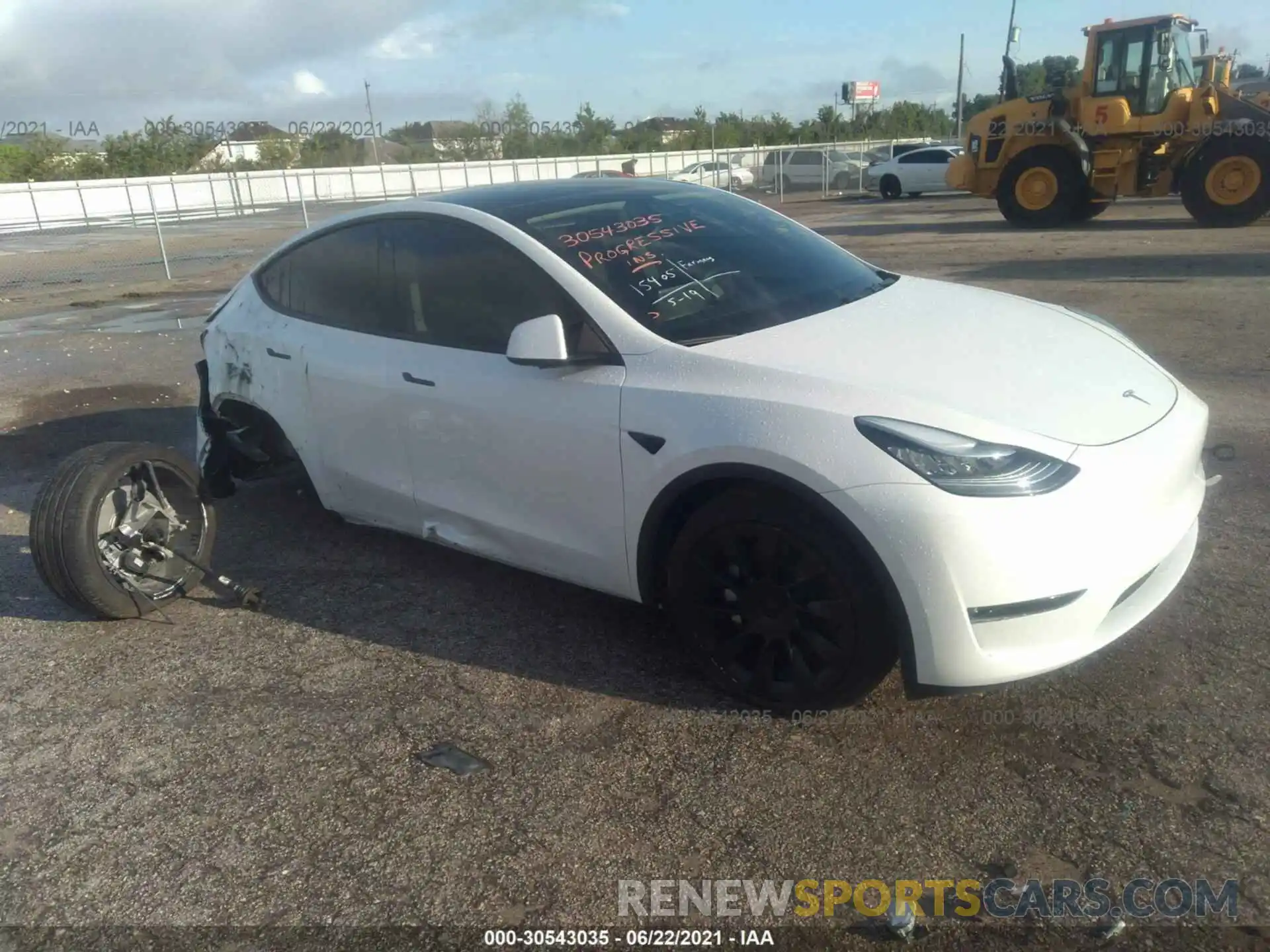 1 Photograph of a damaged car 5YJYGDEE2LF011260 TESLA MODEL Y 2020