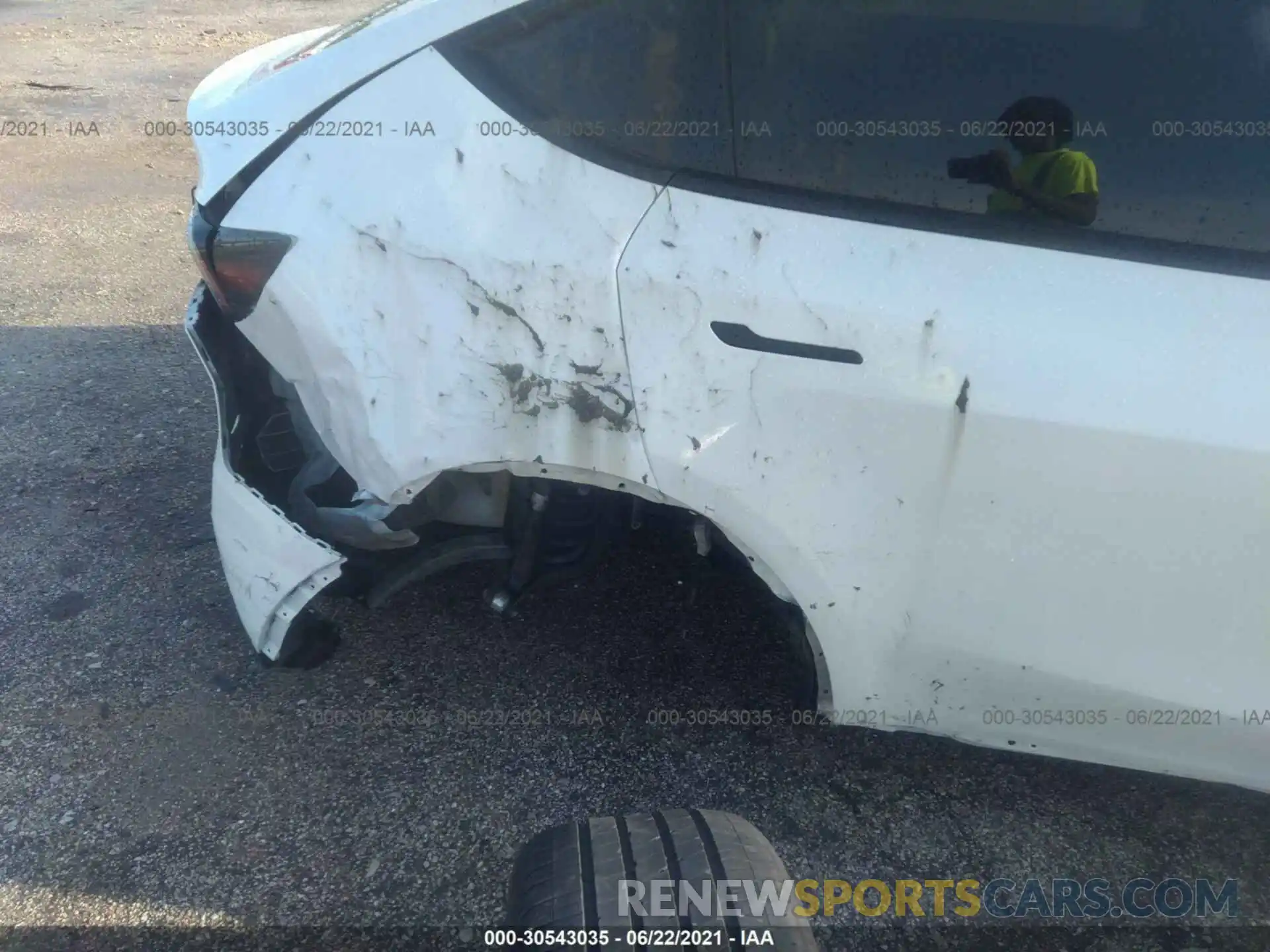 6 Photograph of a damaged car 5YJYGDEE2LF011260 TESLA MODEL Y 2020