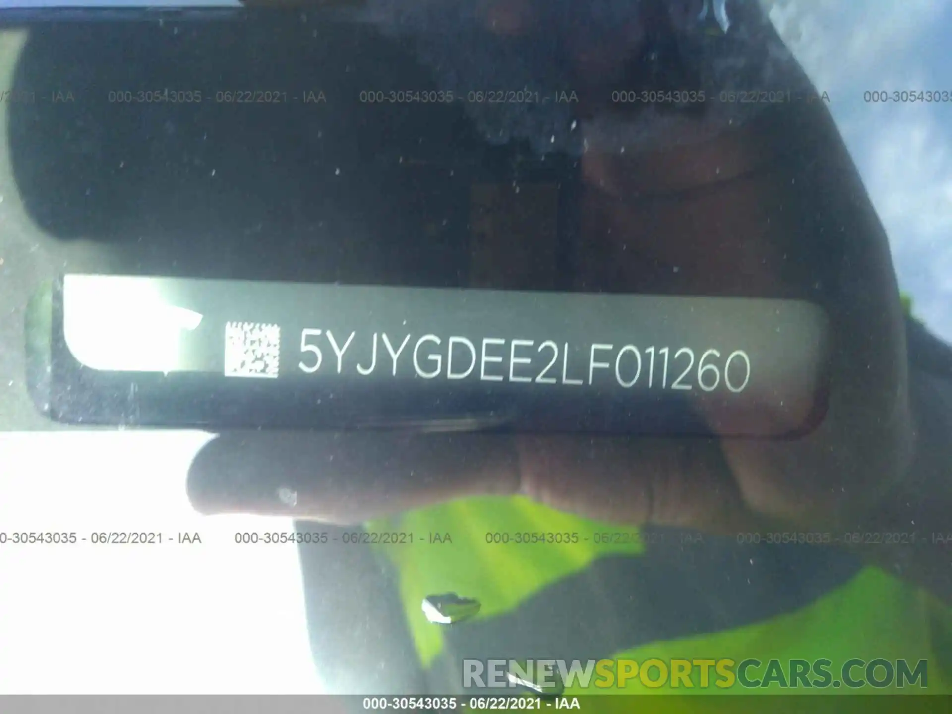 9 Photograph of a damaged car 5YJYGDEE2LF011260 TESLA MODEL Y 2020