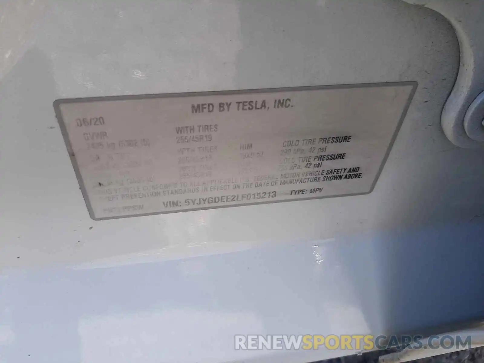 10 Photograph of a damaged car 5YJYGDEE2LF015213 TESLA MODEL Y 2020