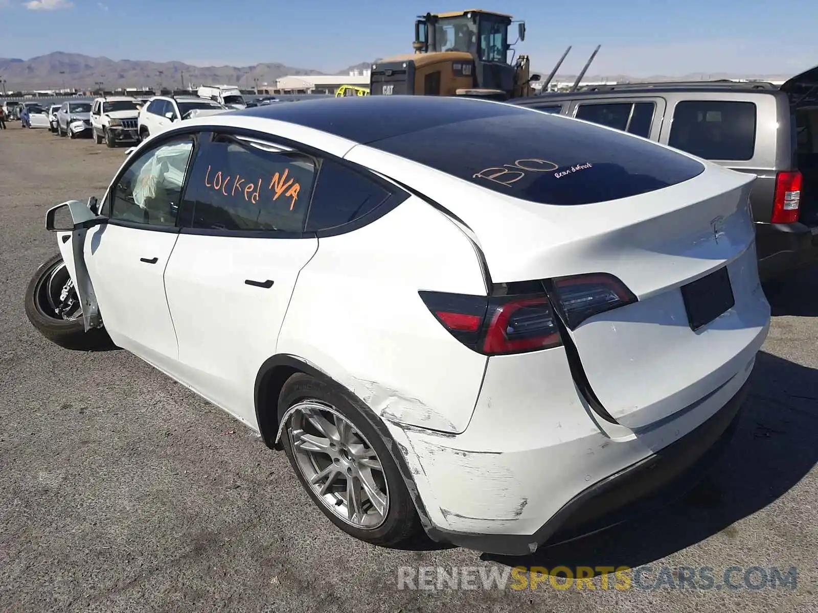 3 Photograph of a damaged car 5YJYGDEE2LF015213 TESLA MODEL Y 2020