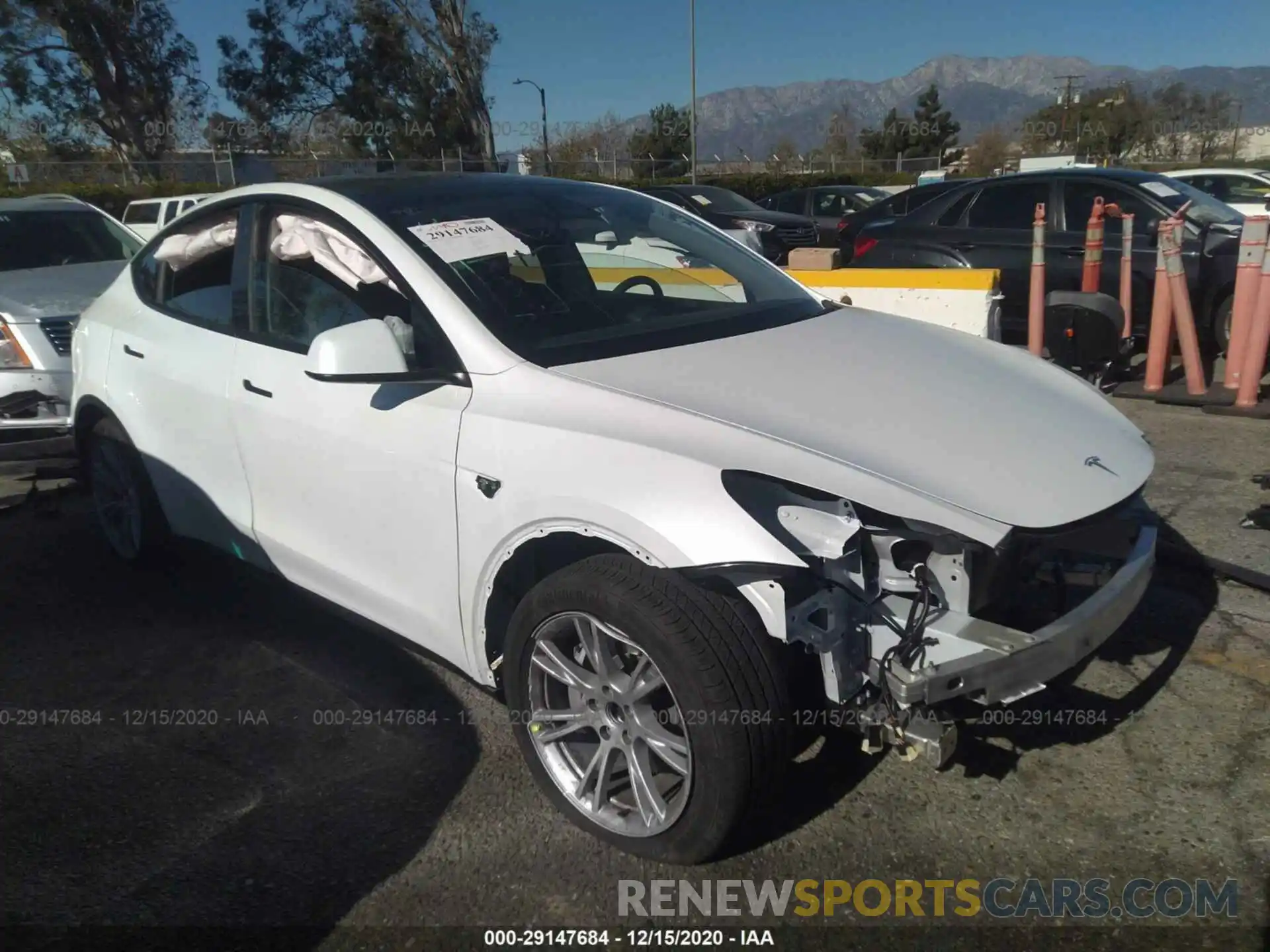 1 Photograph of a damaged car 5YJYGDEE2LF015275 TESLA MODEL Y 2020