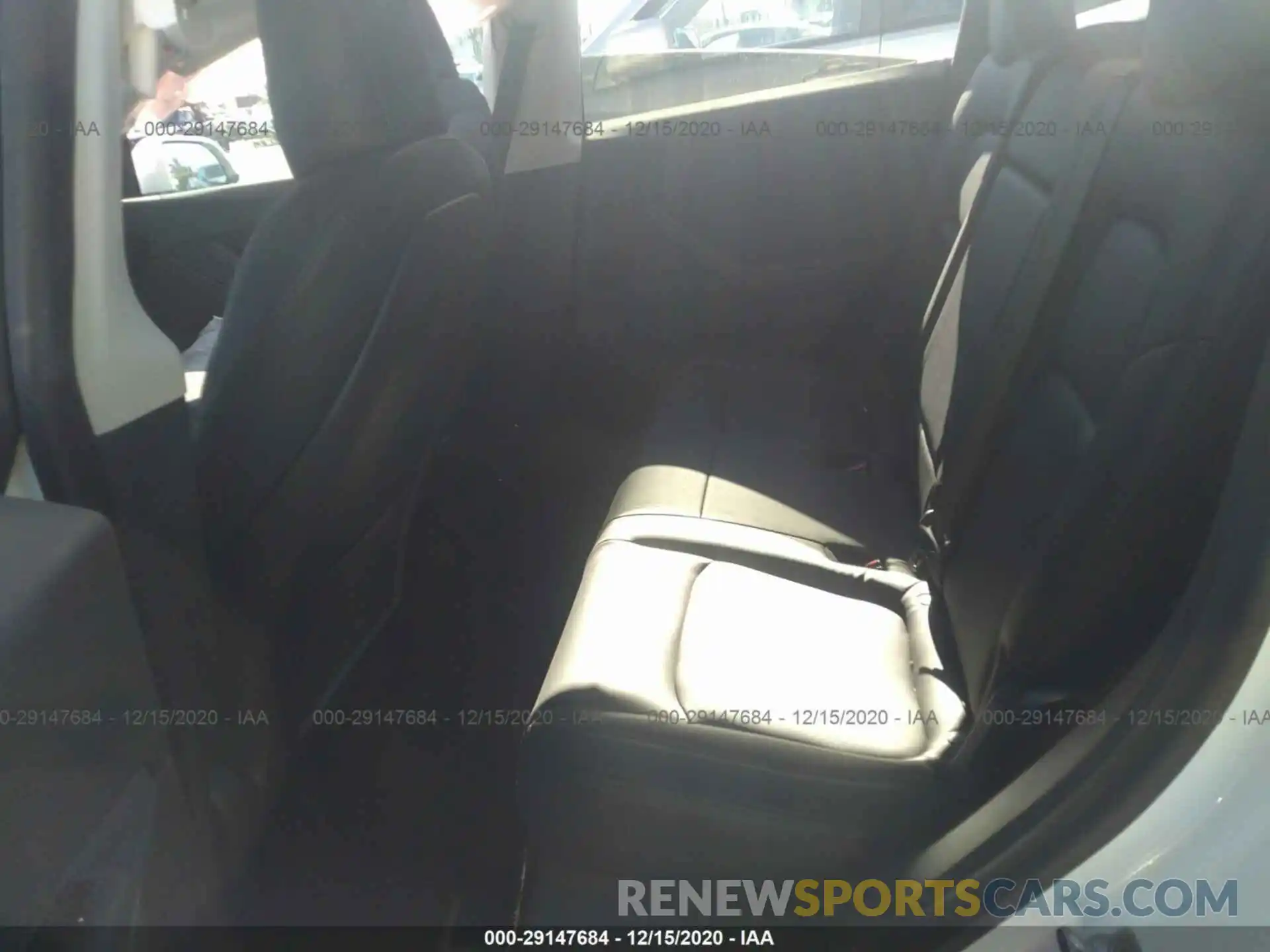 8 Photograph of a damaged car 5YJYGDEE2LF015275 TESLA MODEL Y 2020