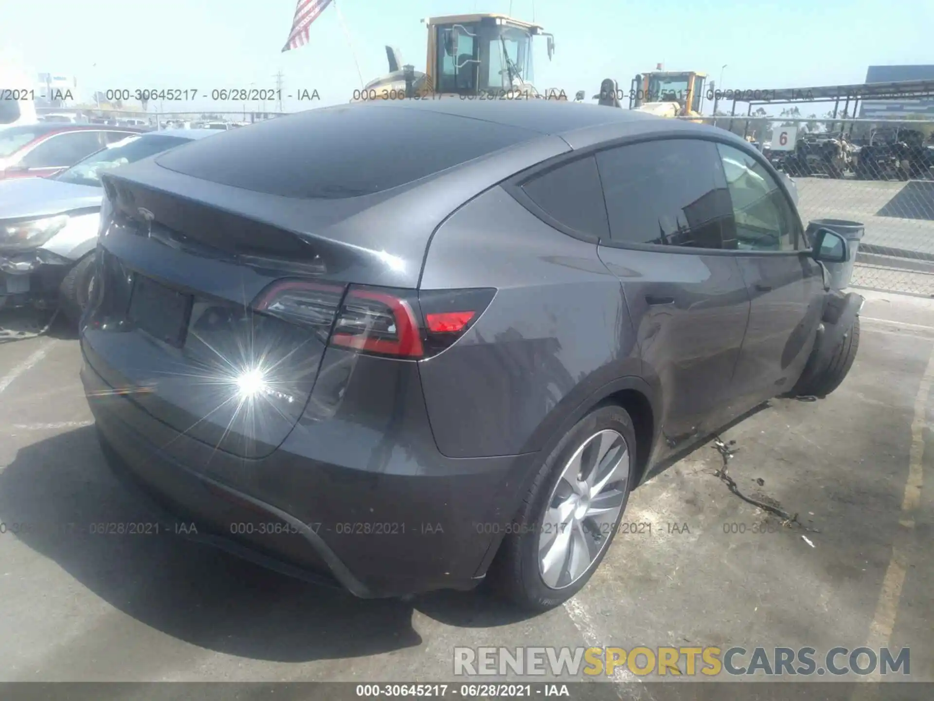 4 Photograph of a damaged car 5YJYGDEE2LF017818 TESLA MODEL Y 2020