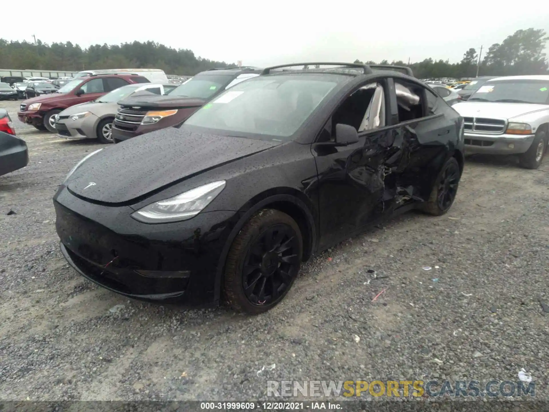 2 Photograph of a damaged car 5YJYGDEE2LF019021 TESLA MODEL Y 2020