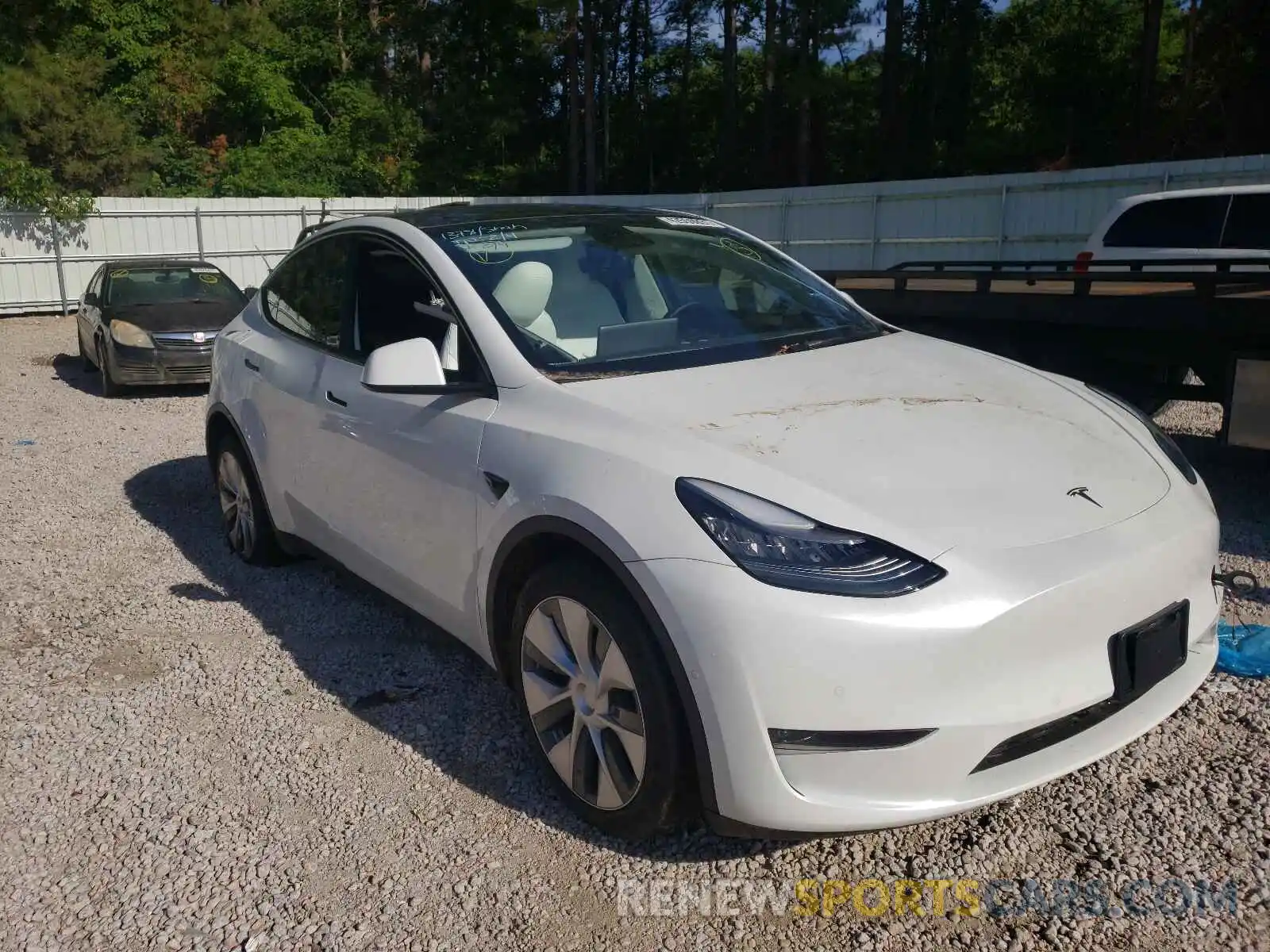 1 Фотография поврежденного автомобиля 5YJYGDEE2LF021190 TESLA MODEL Y 2020