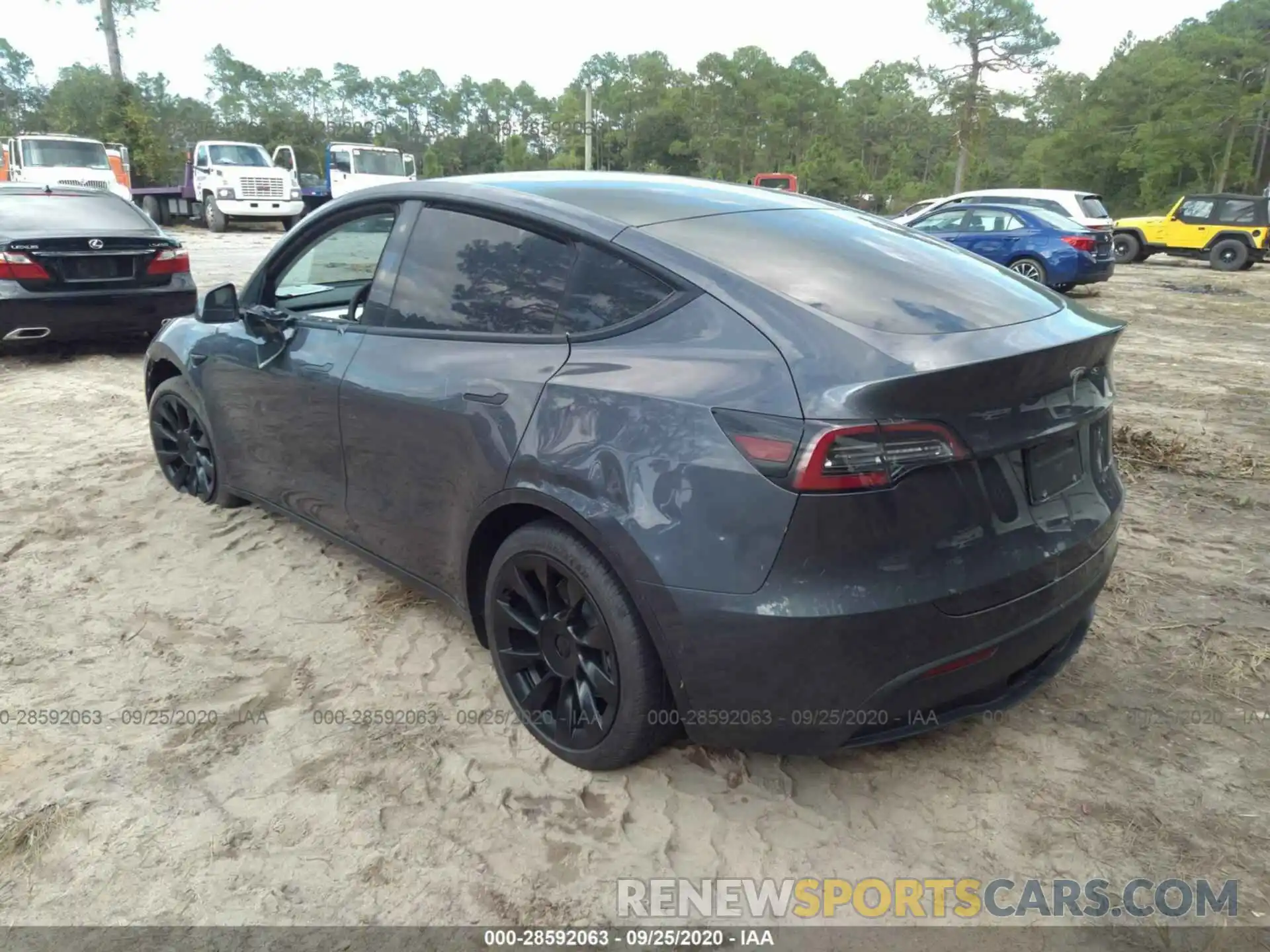 3 Photograph of a damaged car 5YJYGDEE2LF025742 TESLA MODEL Y 2020