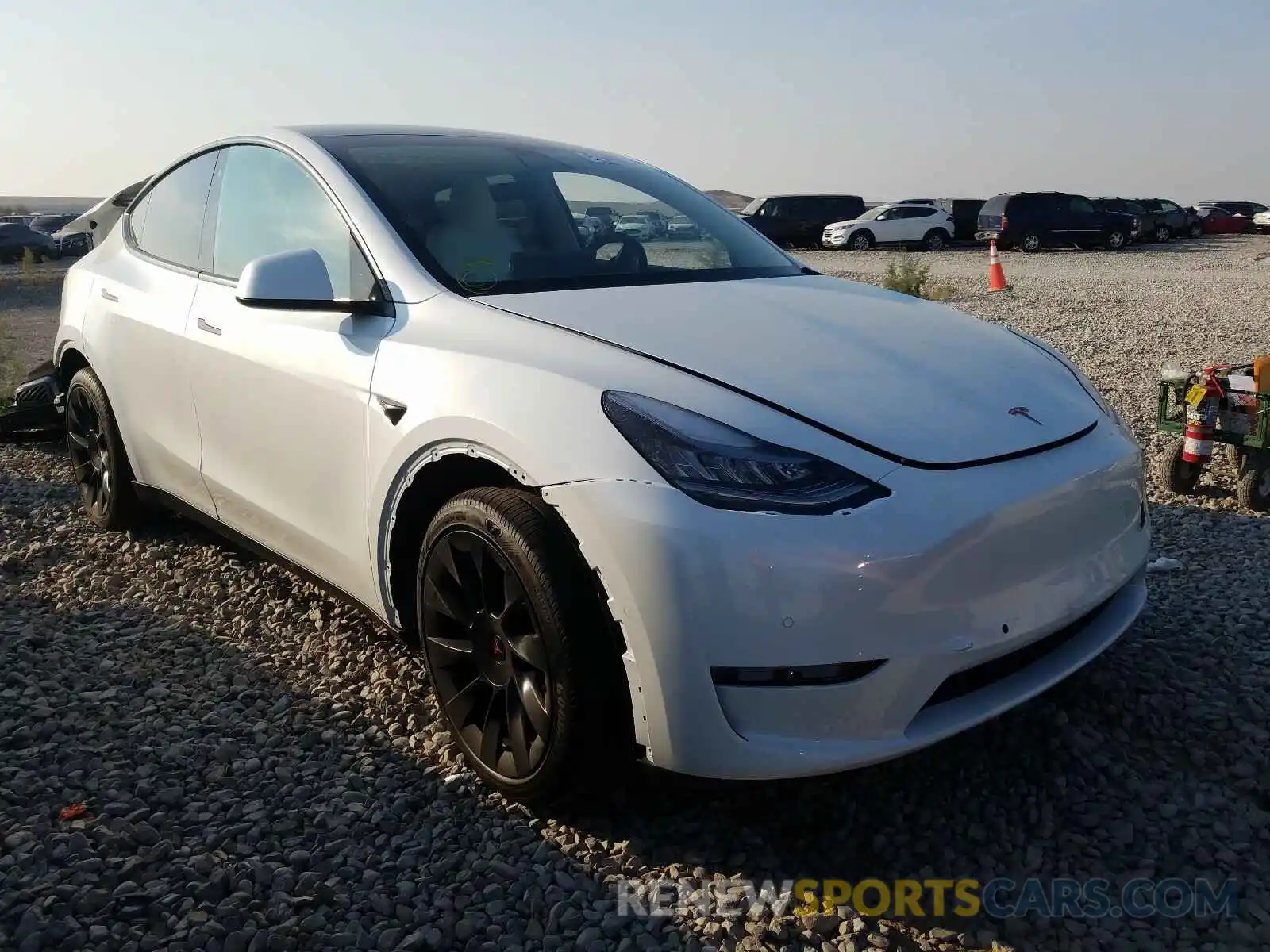 1 Photograph of a damaged car 5YJYGDEE2LF025756 TESLA MODEL Y 2020