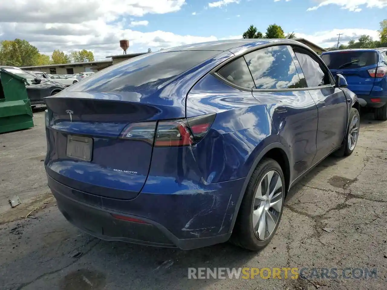 4 Photograph of a damaged car 5YJYGDEE2LF030682 TESLA MODEL Y 2020