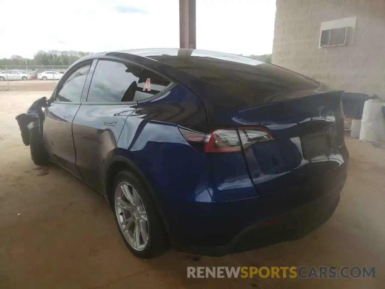 3 Photograph of a damaged car 5YJYGDEE2LF031833 TESLA MODEL Y 2020