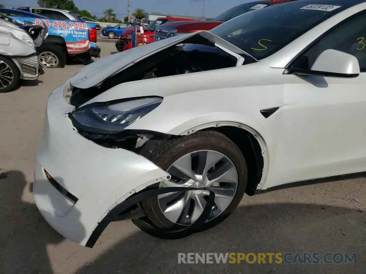 9 Photograph of a damaged car 5YJYGDEE2LF032609 TESLA MODEL Y 2020