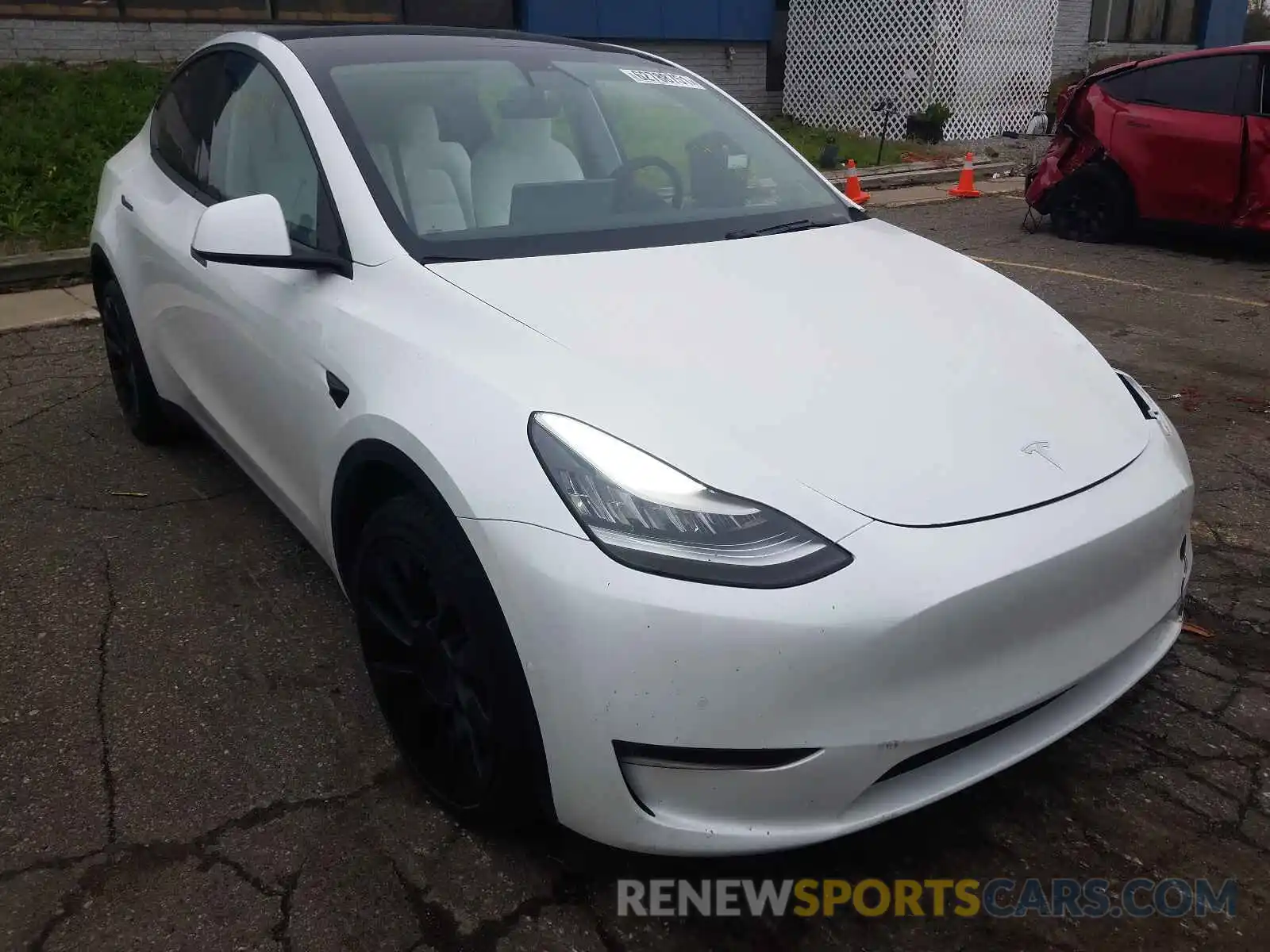 1 Photograph of a damaged car 5YJYGDEE2LF034294 TESLA MODEL Y 2020