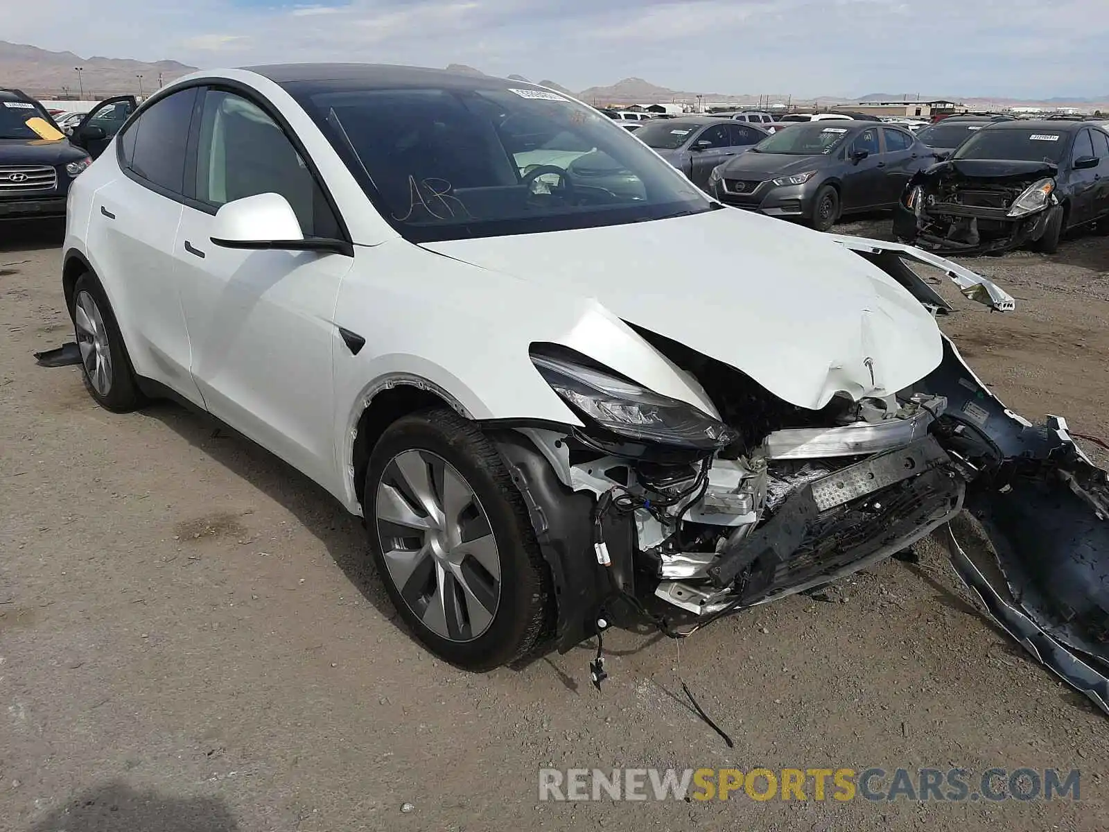 1 Photograph of a damaged car 5YJYGDEE2LF035140 TESLA MODEL Y 2020