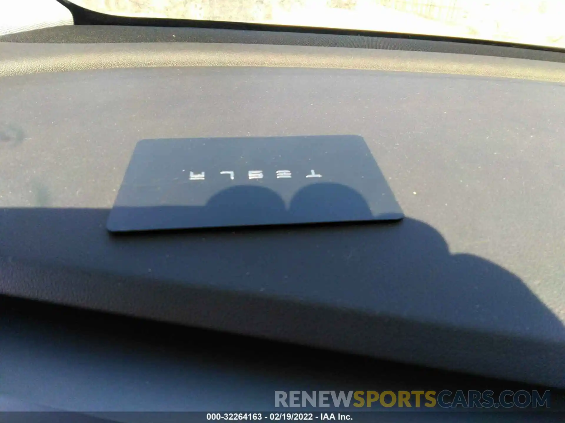 11 Photograph of a damaged car 5YJYGDEE2LF036353 TESLA MODEL Y 2020