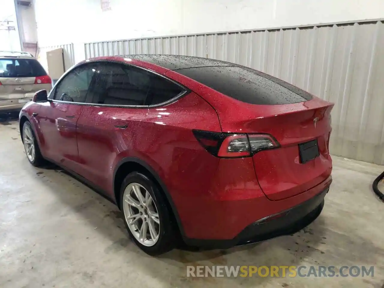 3 Фотография поврежденного автомобиля 5YJYGDEE2LF036675 TESLA MODEL Y 2020