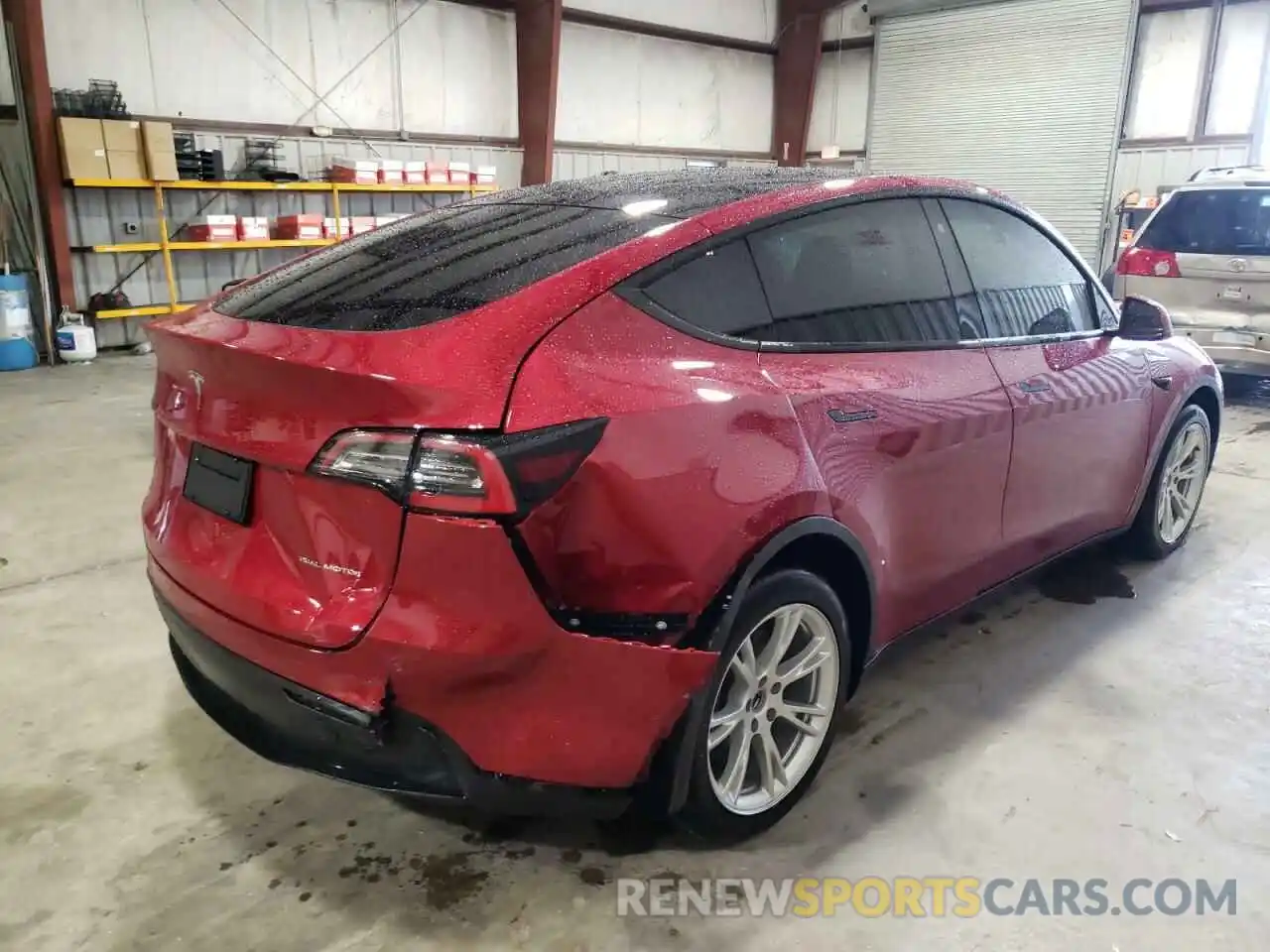 4 Фотография поврежденного автомобиля 5YJYGDEE2LF036675 TESLA MODEL Y 2020