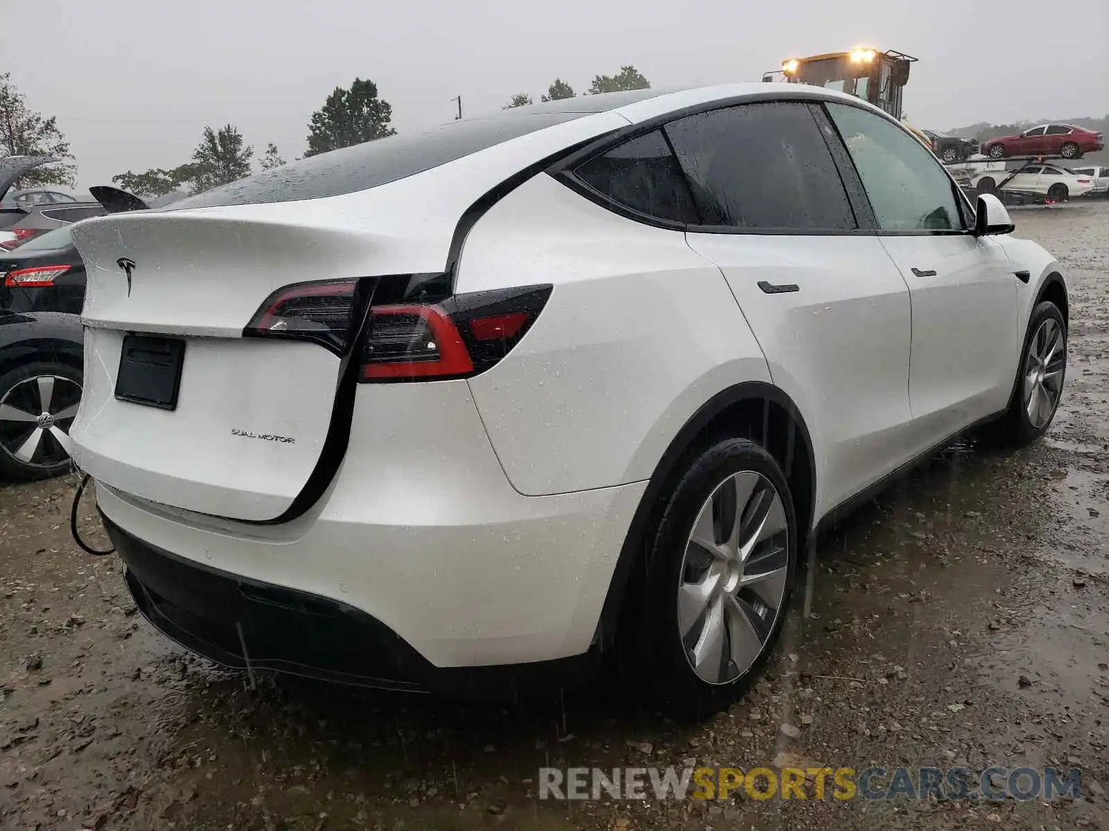 4 Photograph of a damaged car 5YJYGDEE2LF043657 TESLA MODEL Y 2020