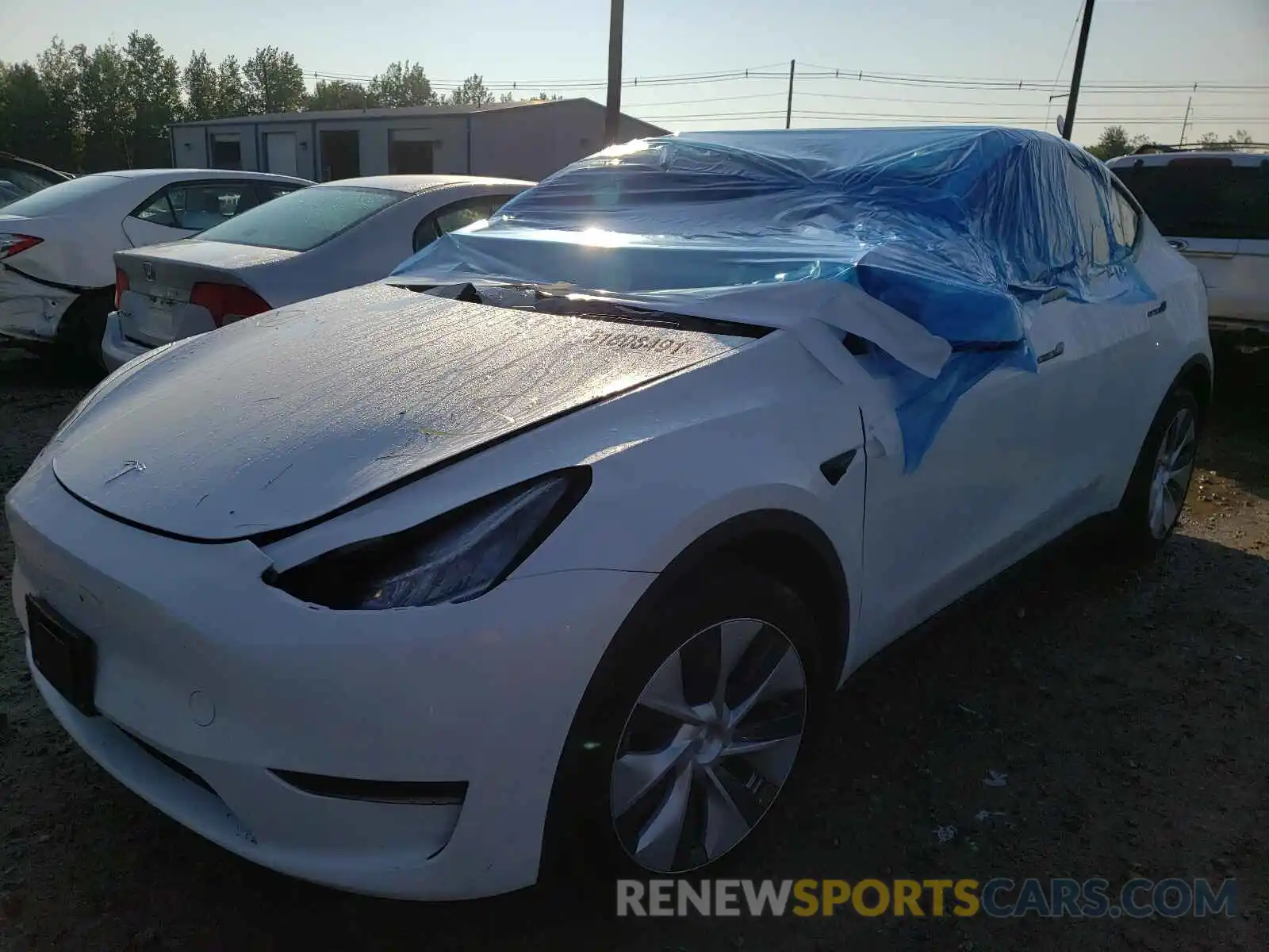 2 Photograph of a damaged car 5YJYGDEE2LF043691 TESLA MODEL Y 2020