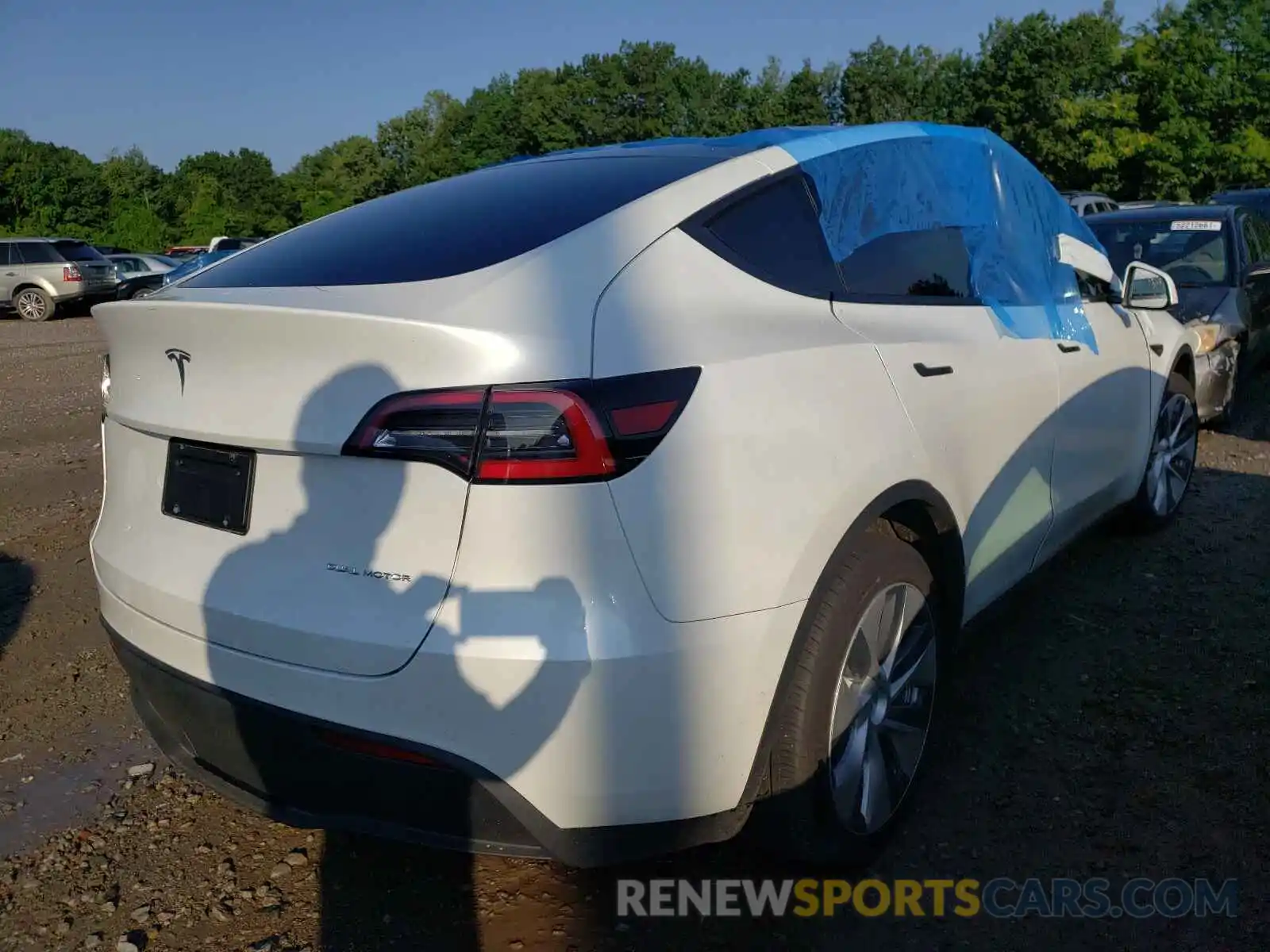 4 Photograph of a damaged car 5YJYGDEE2LF043691 TESLA MODEL Y 2020