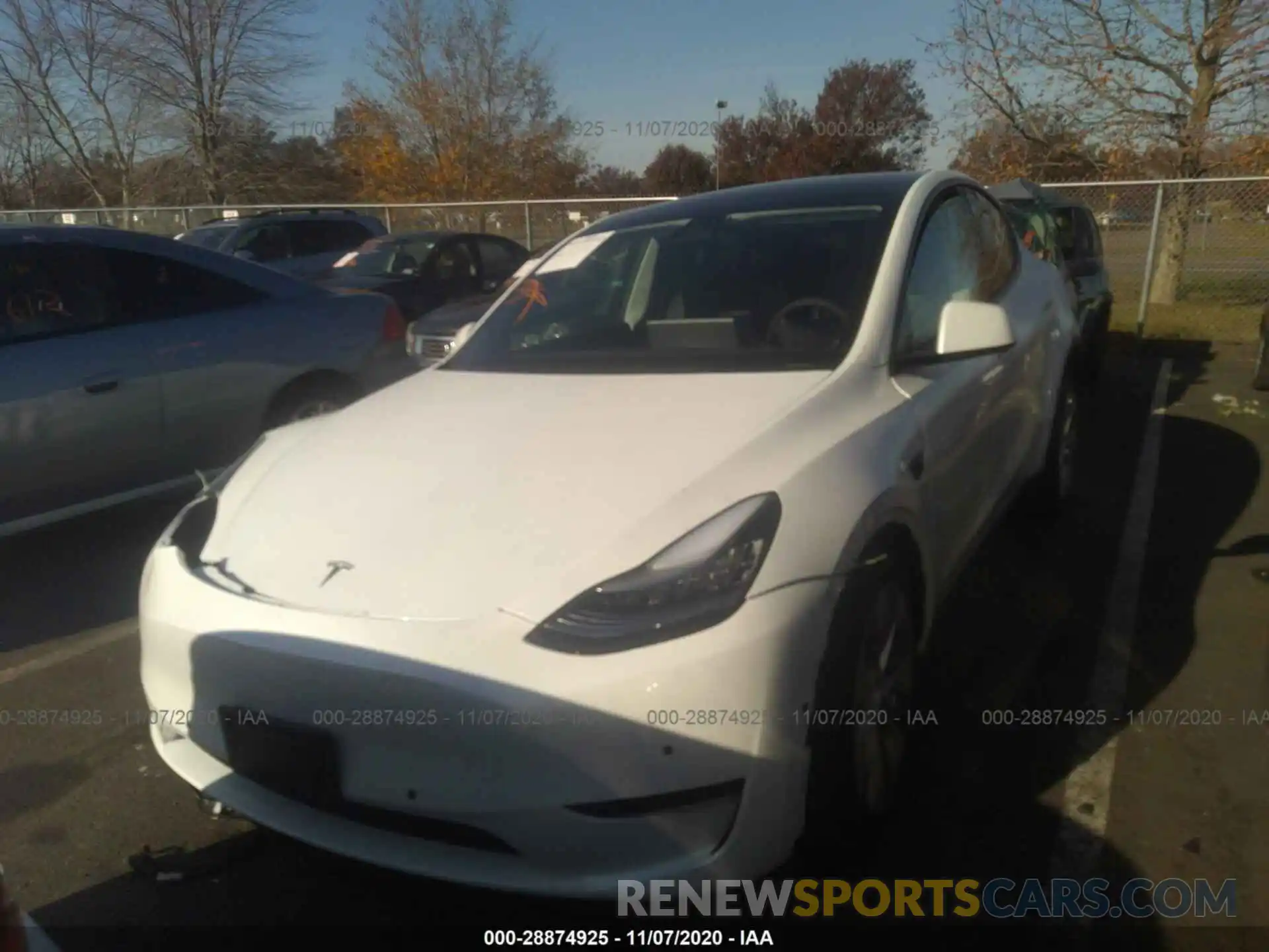 2 Фотография поврежденного автомобиля 5YJYGDEE2LF043836 TESLA MODEL Y 2020