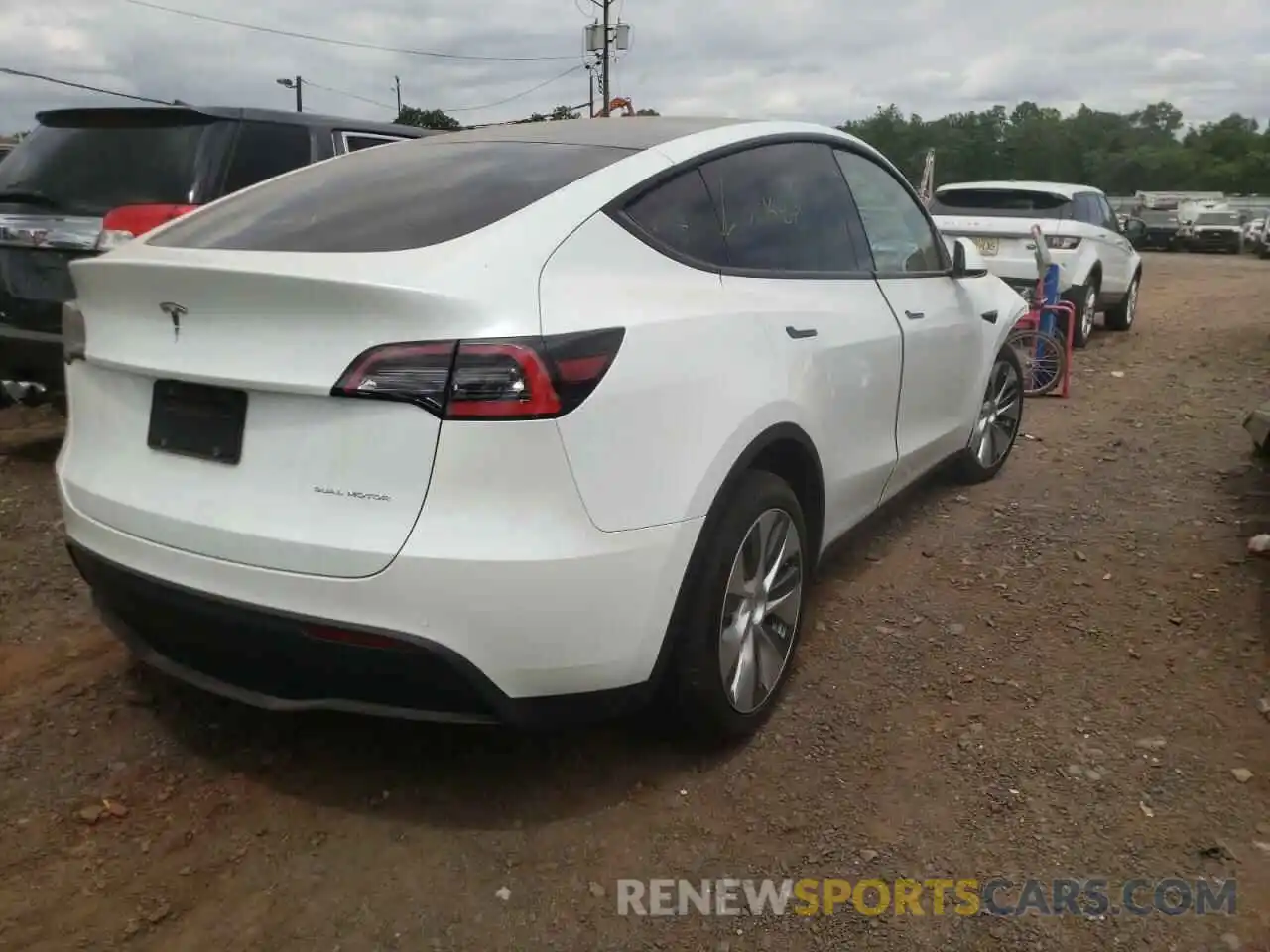 4 Фотография поврежденного автомобиля 5YJYGDEE2LF044369 TESLA MODEL Y 2020