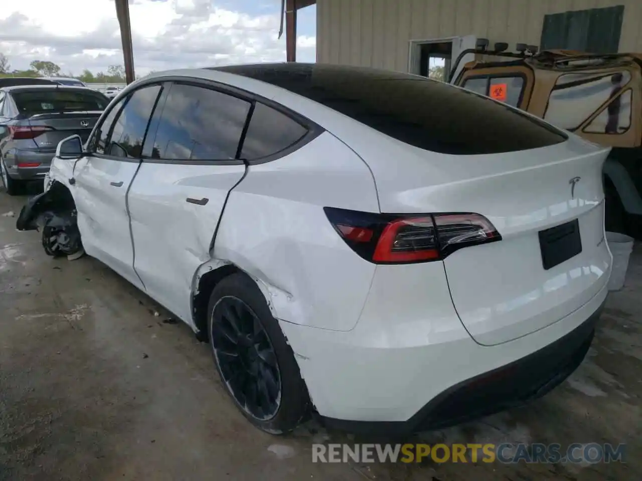 3 Photograph of a damaged car 5YJYGDEE2LF045652 TESLA MODEL Y 2020