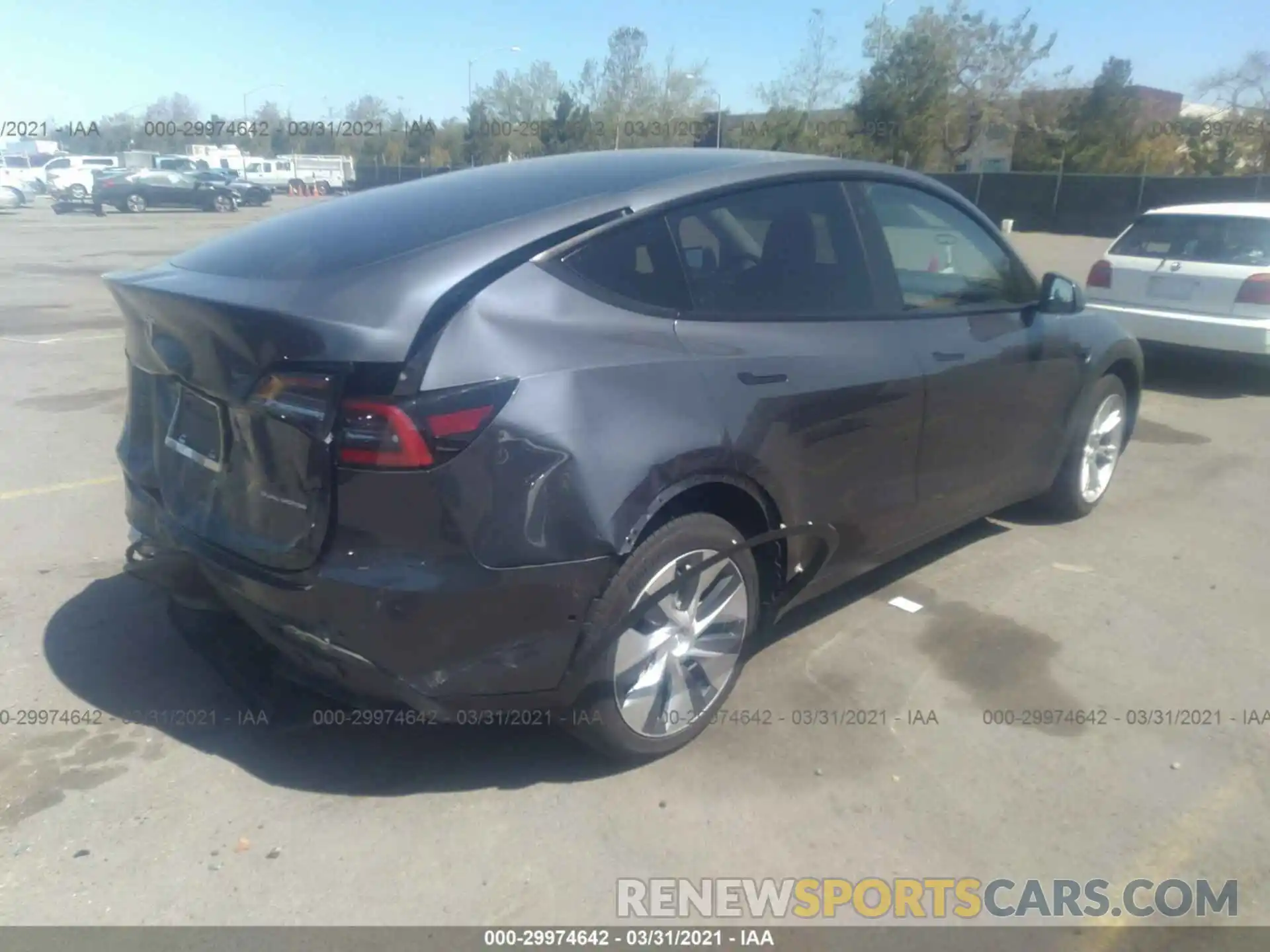 4 Photograph of a damaged car 5YJYGDEE2LF050592 TESLA MODEL Y 2020