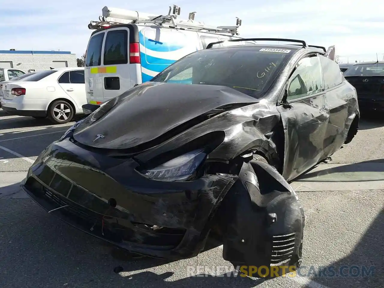 2 Photograph of a damaged car 5YJYGDEE2LF051306 TESLA MODEL Y 2020