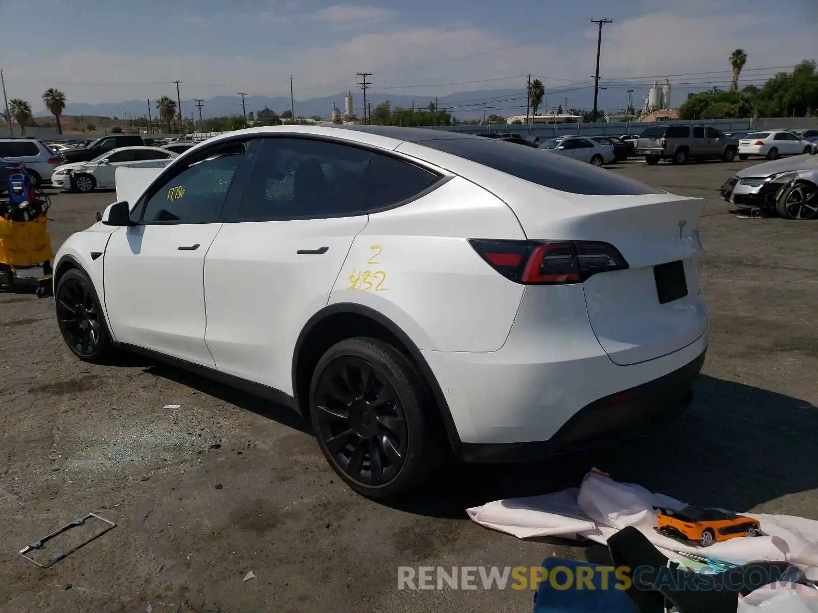 3 Photograph of a damaged car 5YJYGDEE2LF055730 TESLA MODEL Y 2020