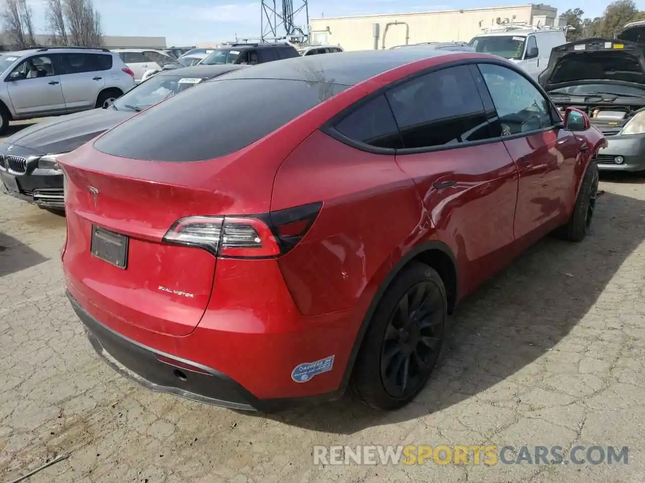 4 Фотография поврежденного автомобиля 5YJYGDEE2LF059325 TESLA MODEL Y 2020