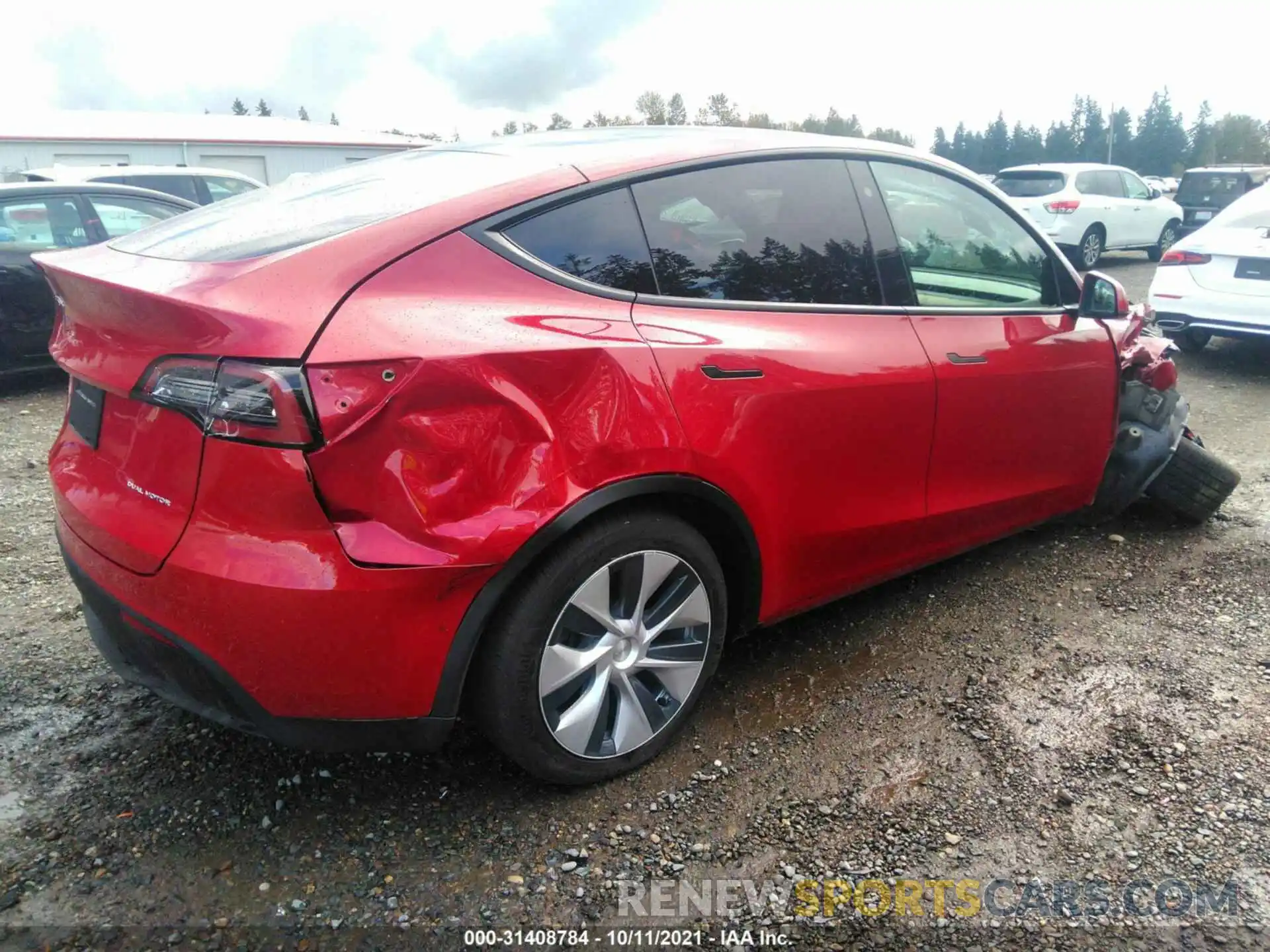 4 Photograph of a damaged car 5YJYGDEE3LF009274 TESLA MODEL Y 2020