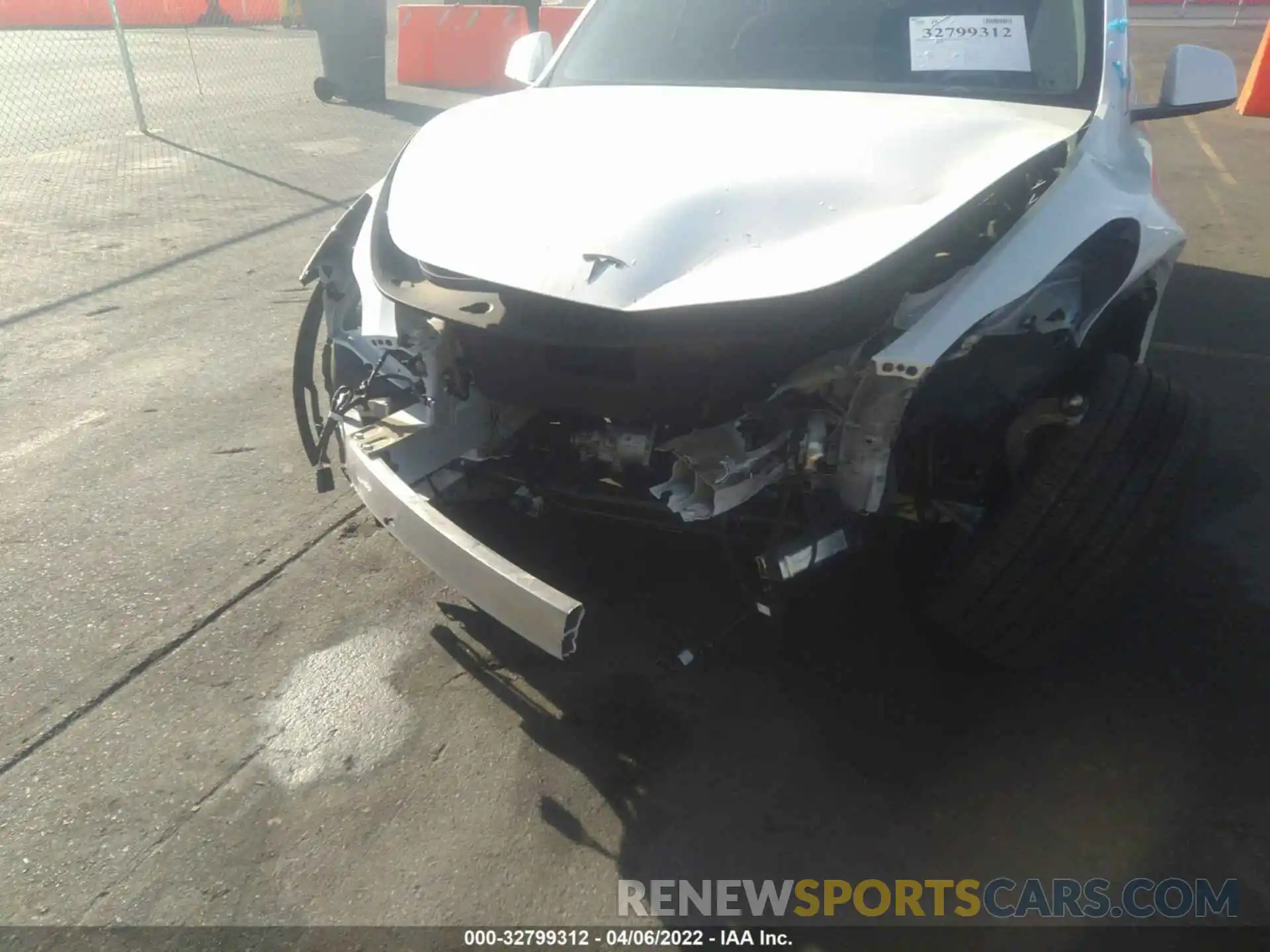 6 Photograph of a damaged car 5YJYGDEE3LF010571 TESLA MODEL Y 2020